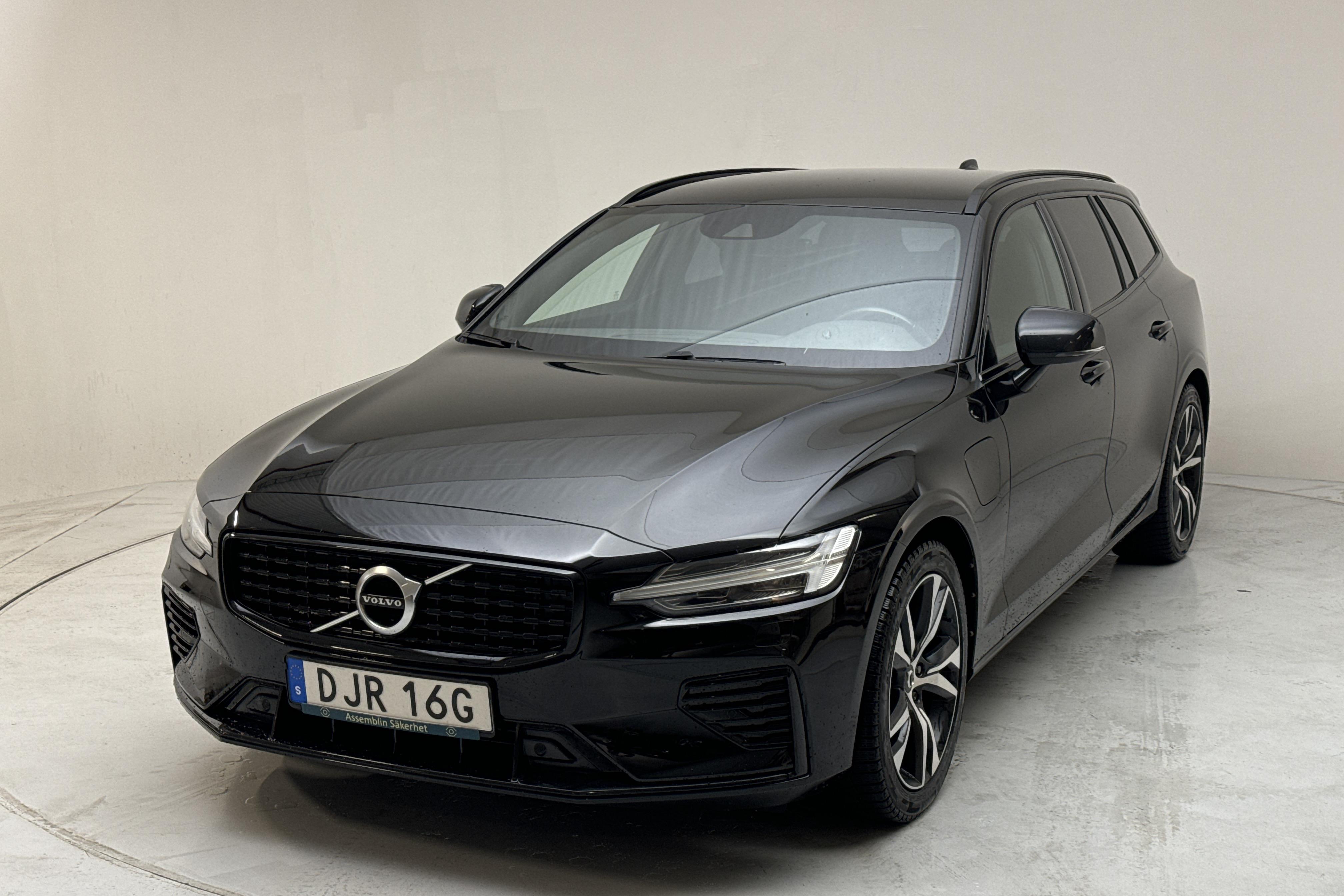 Volvo V60 T6 AWD Twin Engine (340hk) - 11 144 mil - Automat - svart - 2021