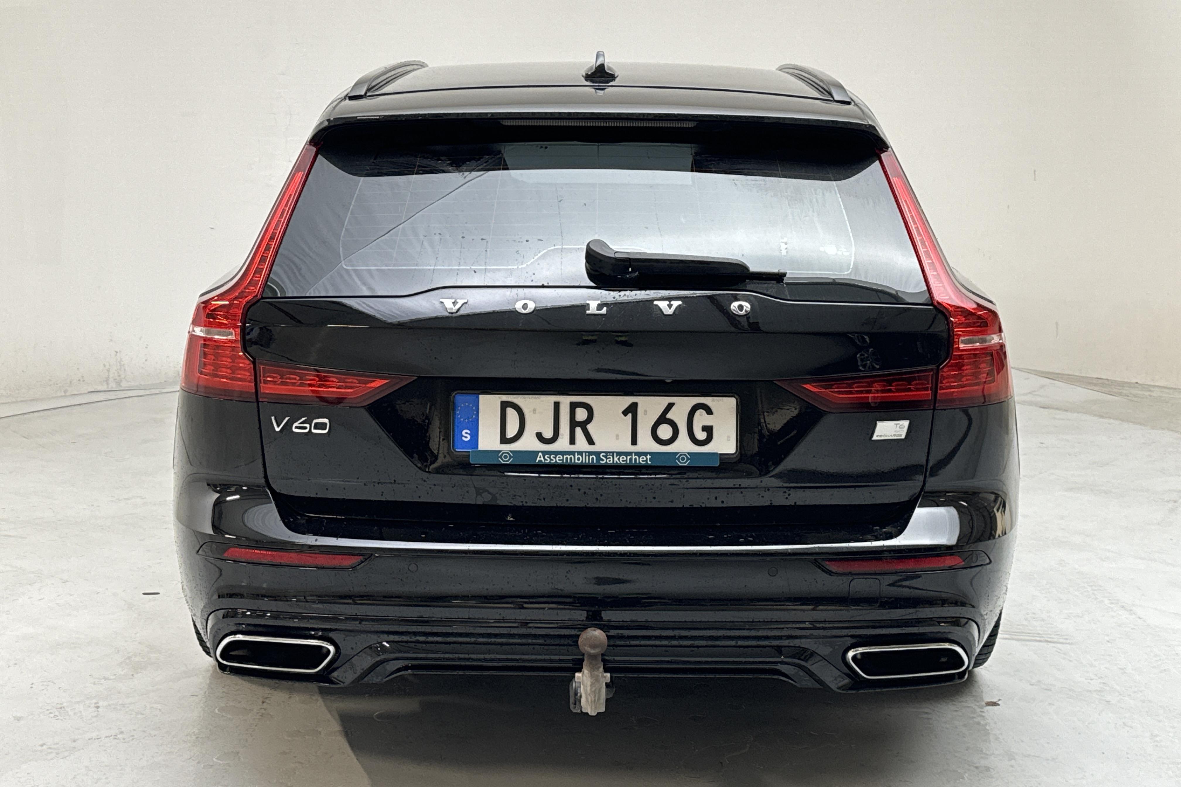 Volvo V60 T6 AWD Twin Engine (340hk) - 11 144 mil - Automat - svart - 2021