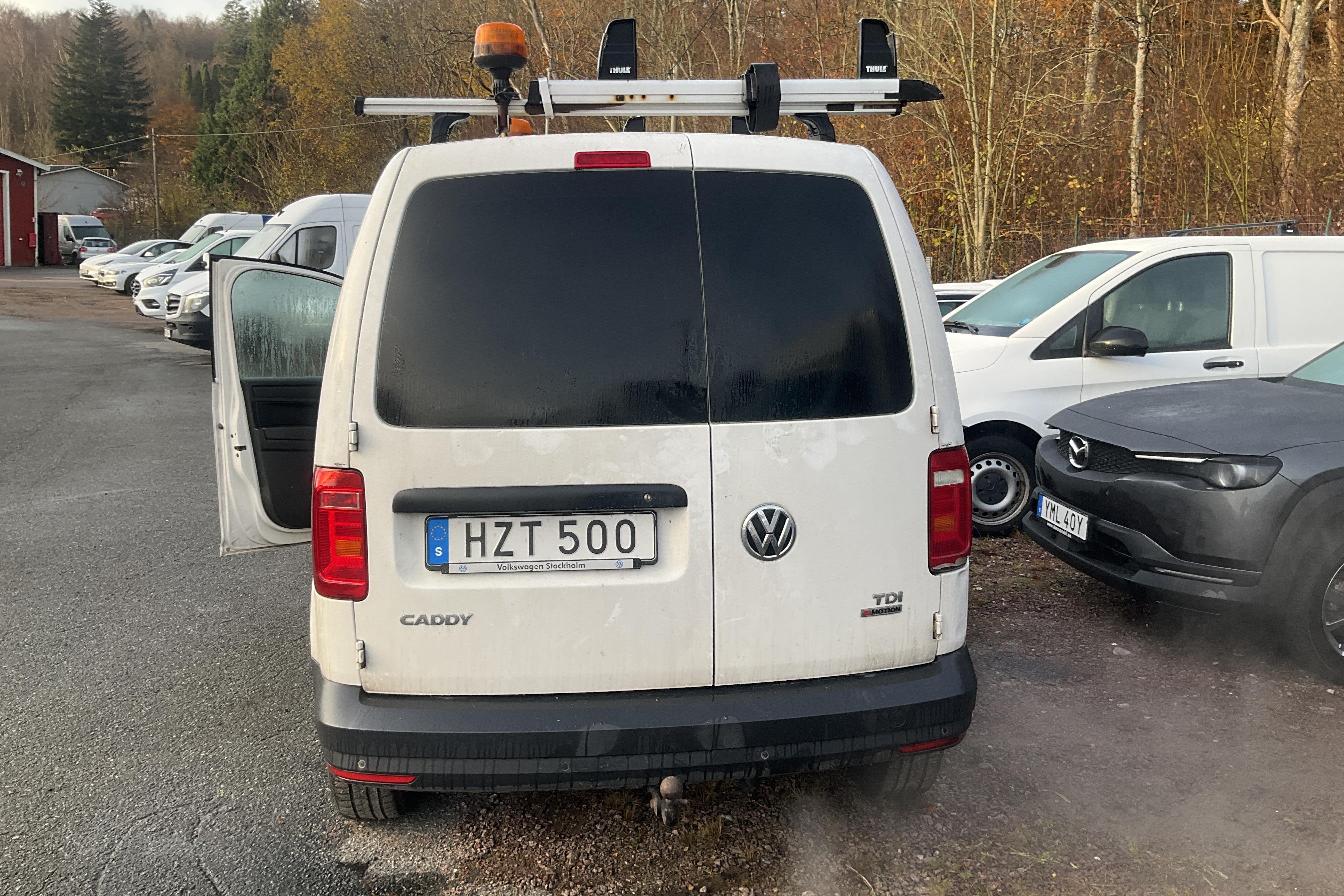 VW Caddy 2.0 TDI Skåp 4MOTION (110hk) - 187 650 km - Käsitsi - valge - 2016