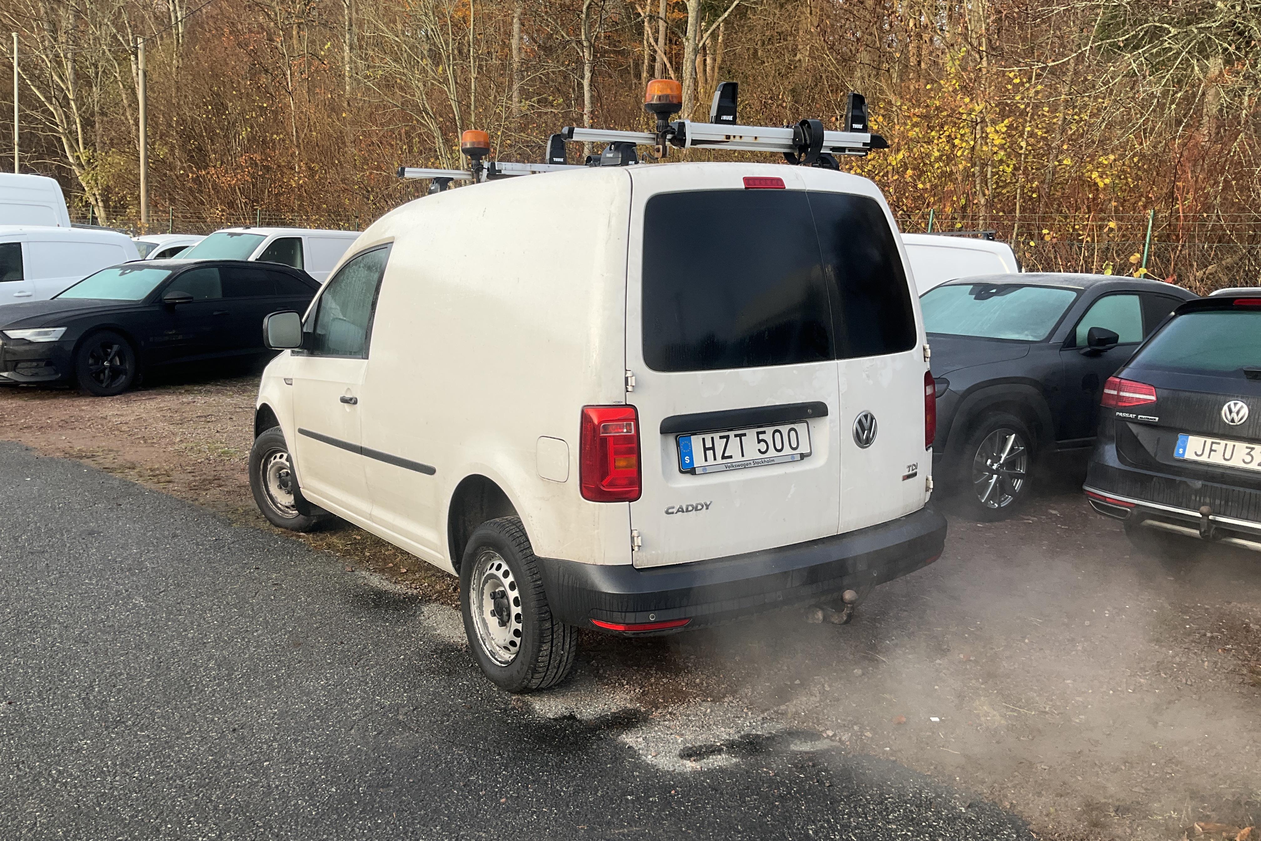 VW Caddy 2.0 TDI Skåp 4MOTION (110hk) - 187 650 km - Käsitsi - valge - 2016