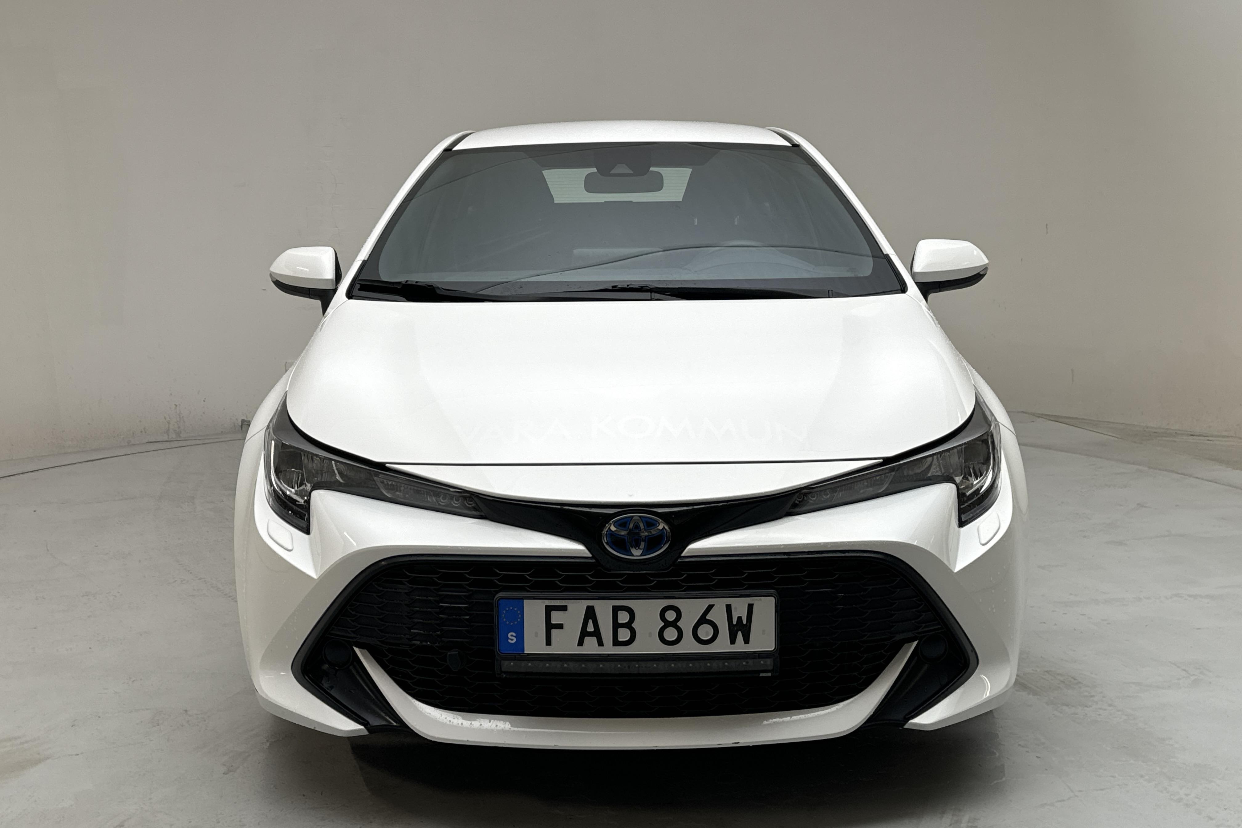 Toyota Corolla 1.8 Hybrid Touring Sports (122hk) - 5 245 mil - Automat - vit - 2019