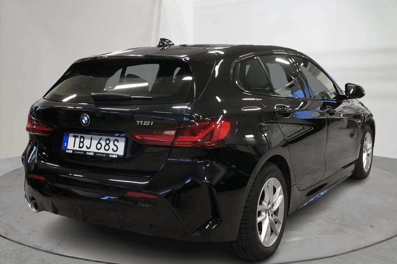 BMW 118i 5dr, F40 (140hk) - 67 350 km - Automatic - black - 2020