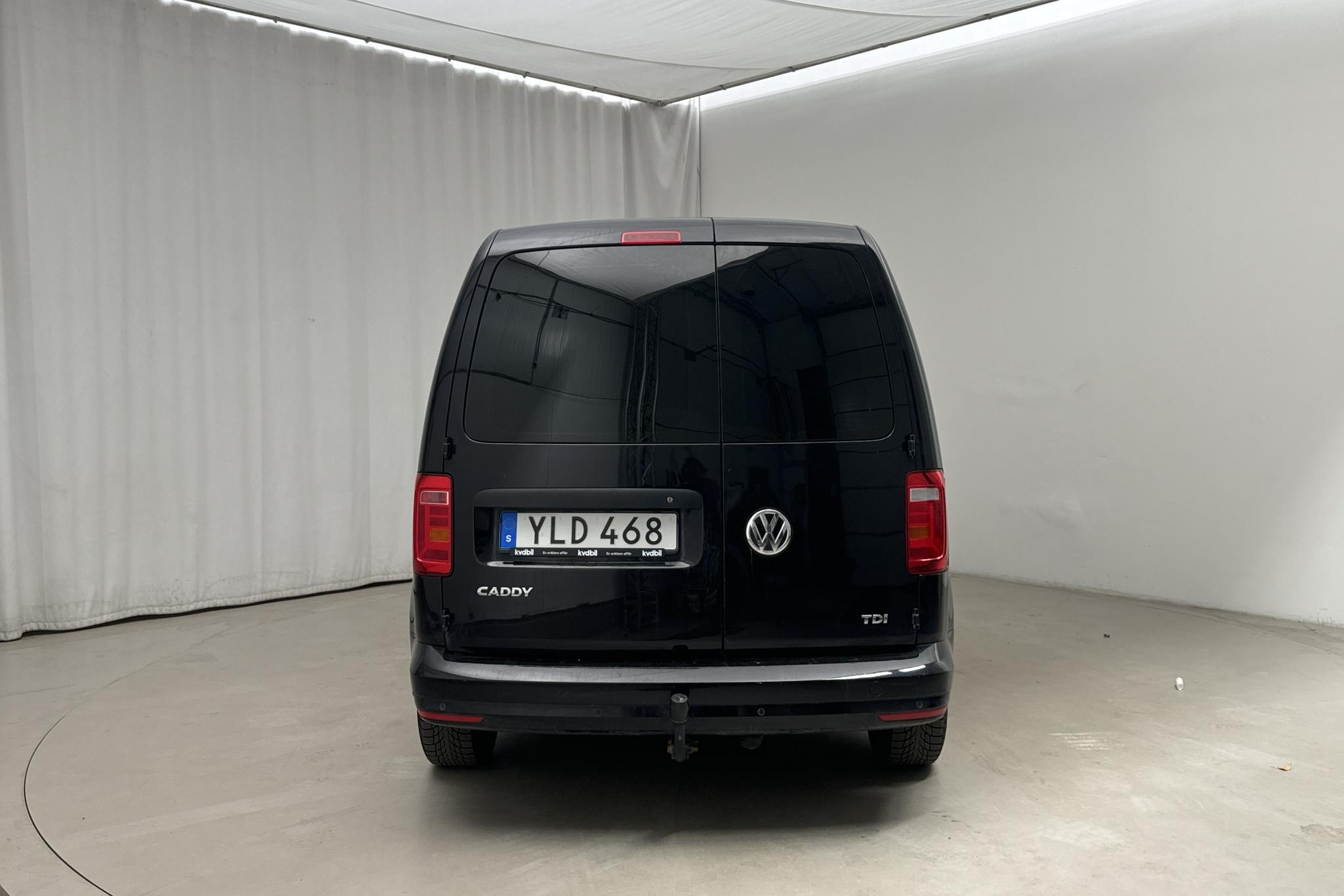 VW Caddy 2.0 TDI Skåp (102hk) - 7 395 mil - Automat - svart - 2017