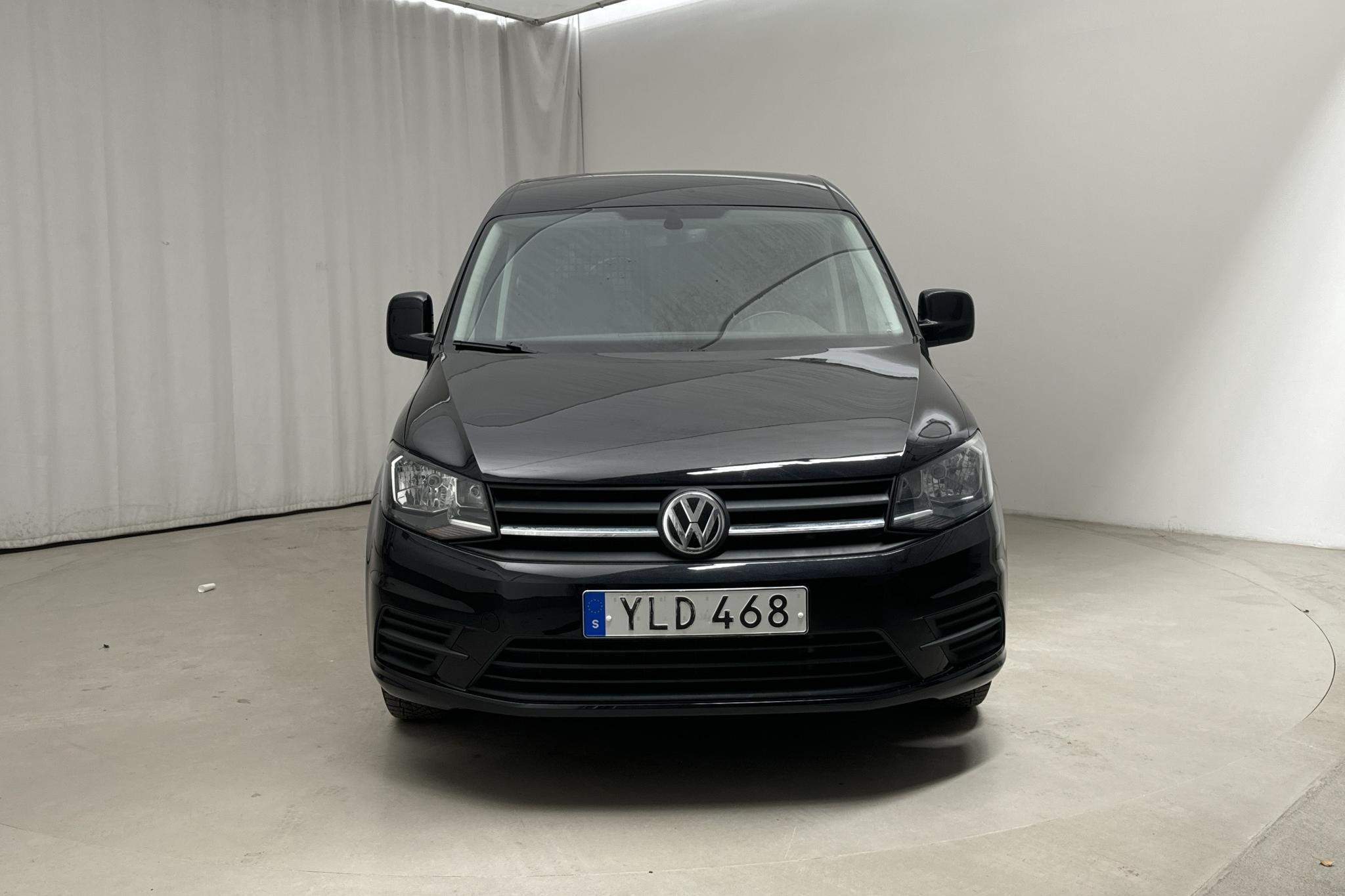 VW Caddy 2.0 TDI Skåp (102hk) - 7 395 mil - Automat - svart - 2017