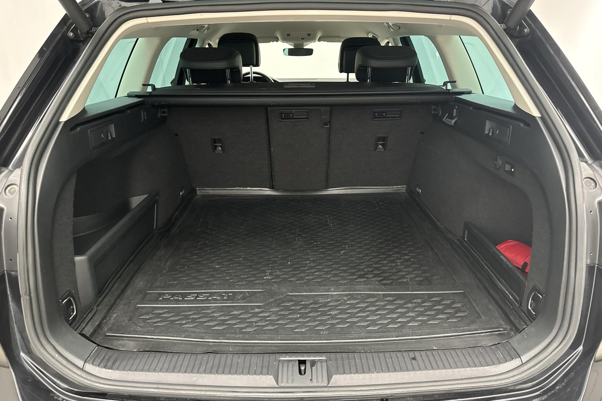 VW Passat Alltrack 2.0 TDI 4MOTION (190hk) - 146 550 km - Automaattinen - musta - 2019