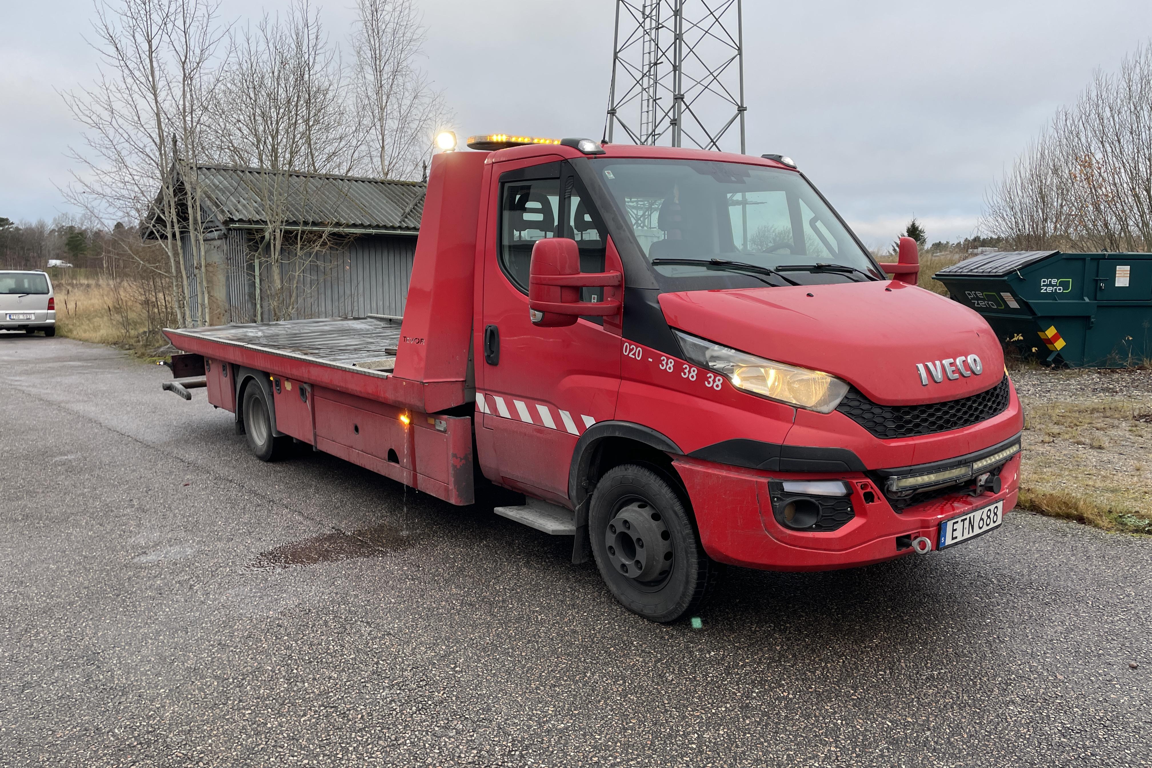 Iveco DAILY 70C17H P - 556 198 km - Manualna - czerwony - 2015