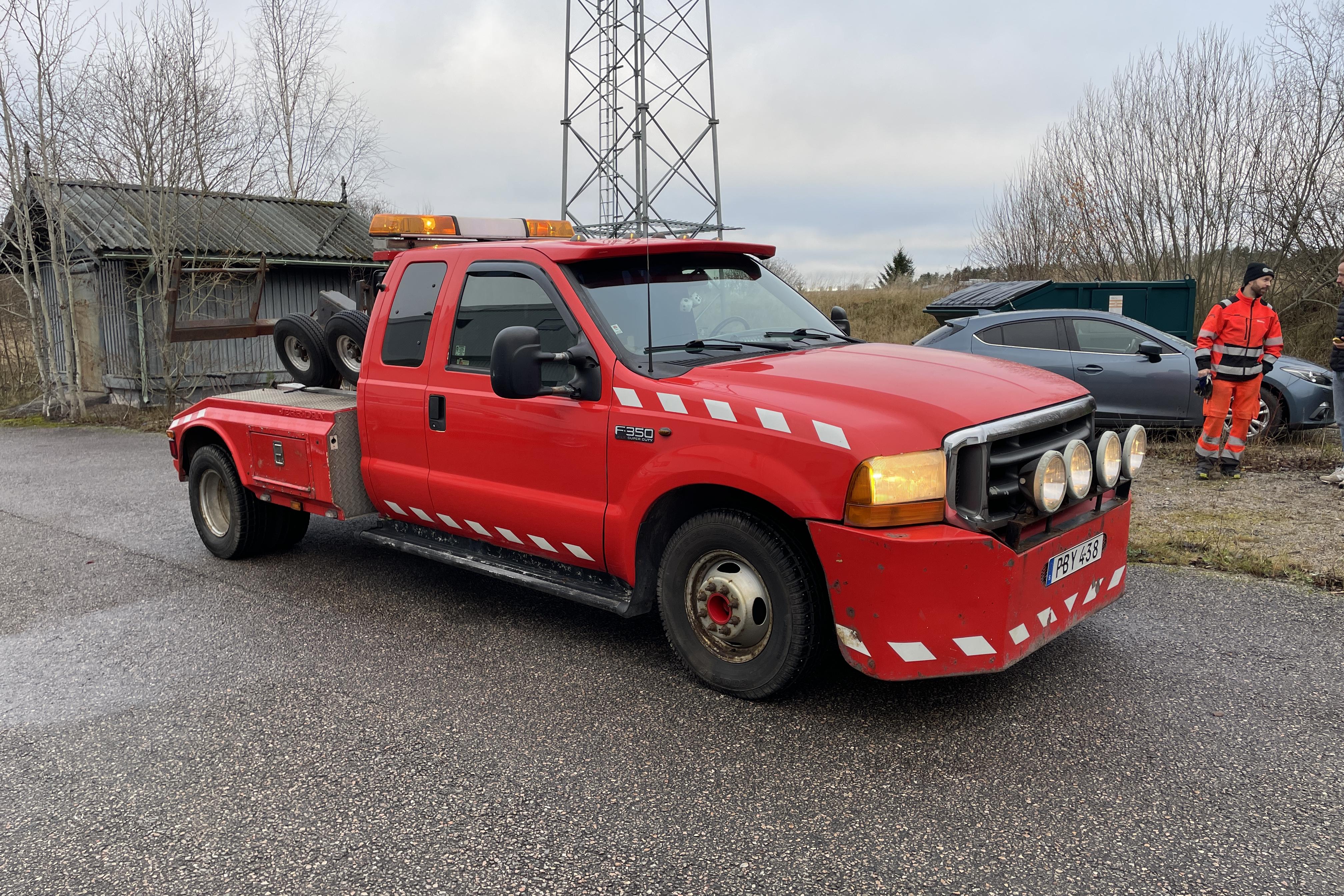 FORD TS F350SD - 521 075 km - Automaatne - punane - 2000