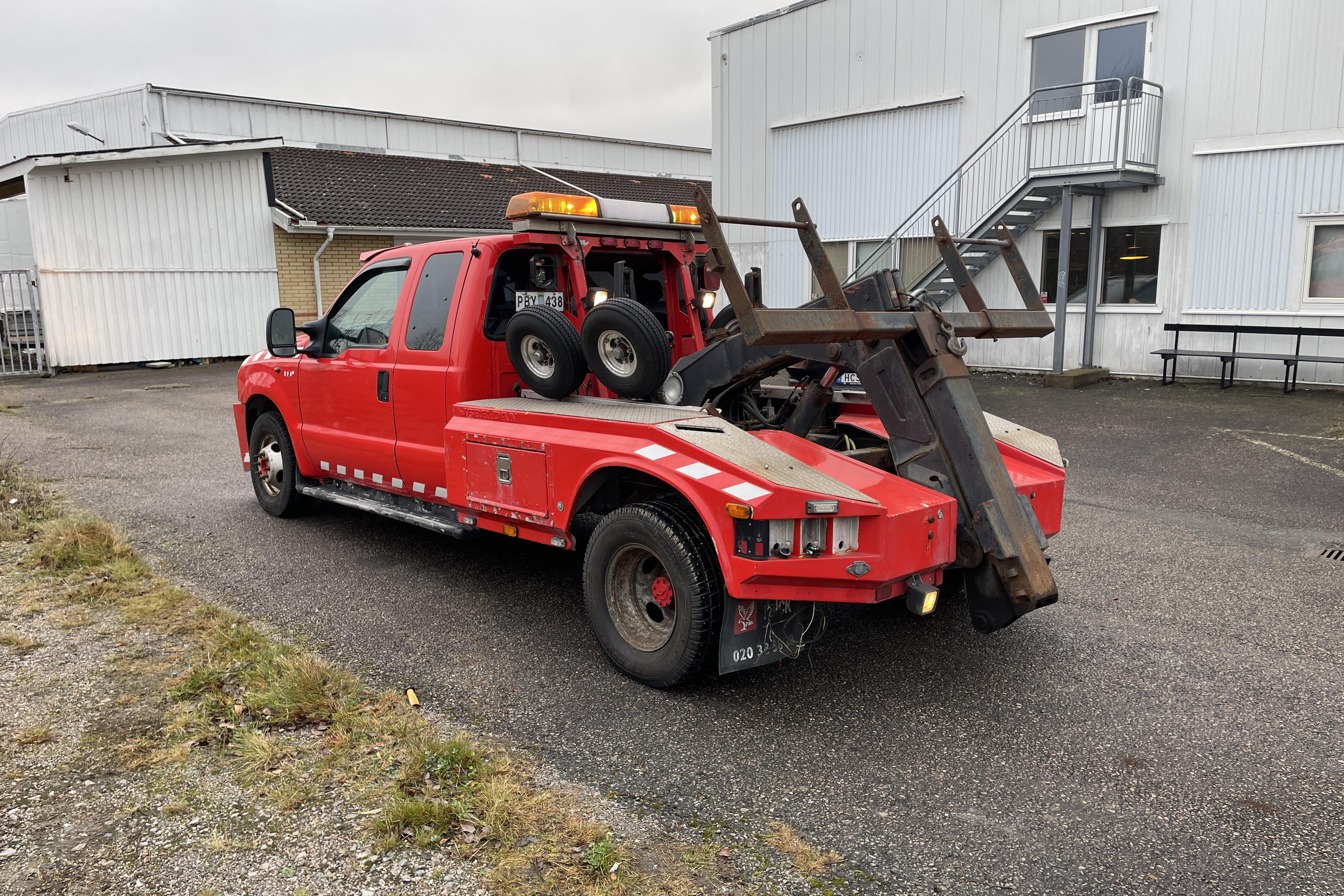 FORD TS F350SD - 521 075 km - Automaatne - punane - 2000