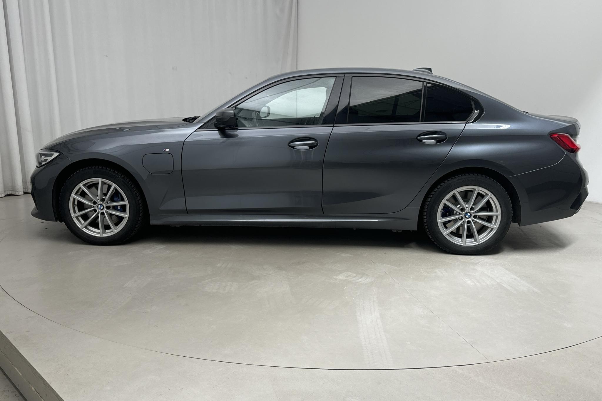 BMW 330e Sedan, G20 (292hk) - 78 670 km - Automatic - gray - 2021