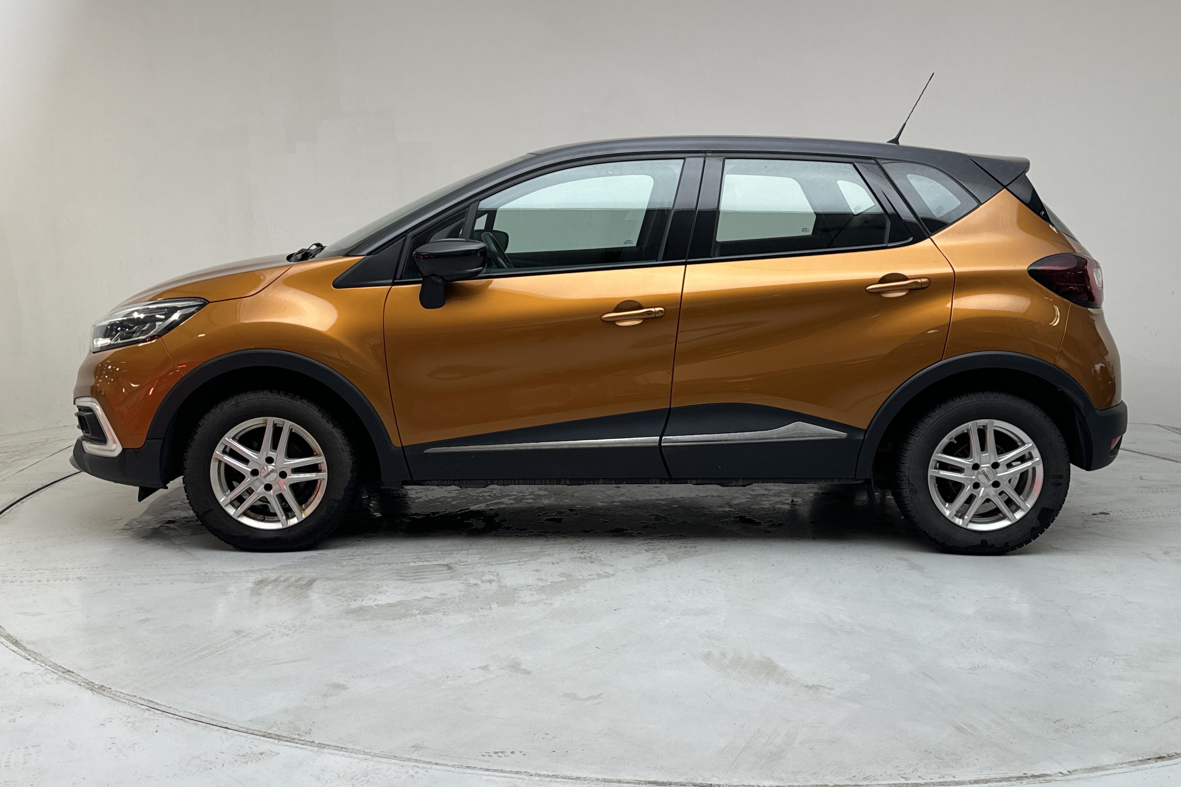 Renault Captur 0.9 TCe (90hk) - 12 081 mil - Manuell - 2018