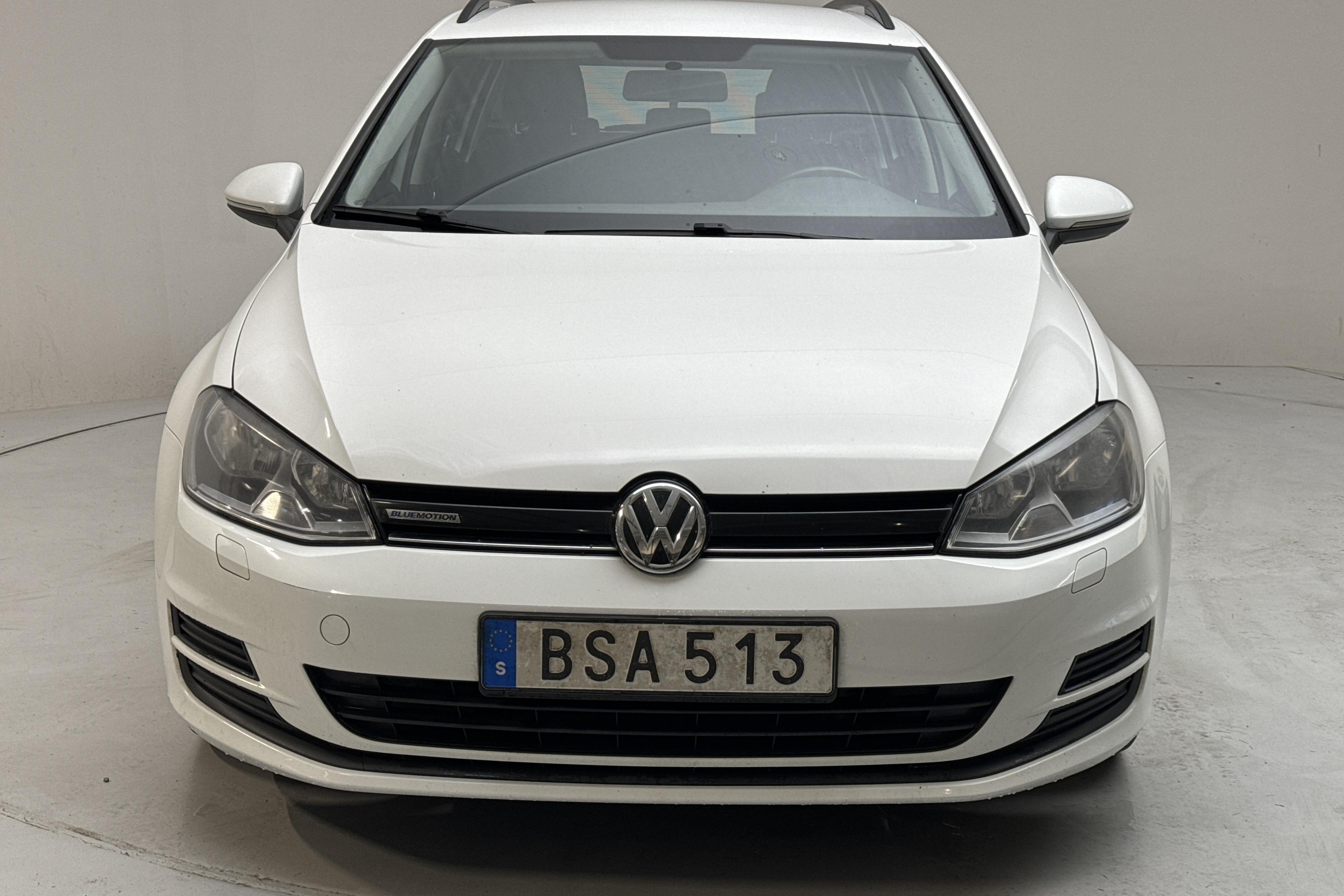 VW Golf VII 1.6 TDI BlueMotion Sportscombi (110hk) - 189 050 km - Käsitsi - valge - 2014