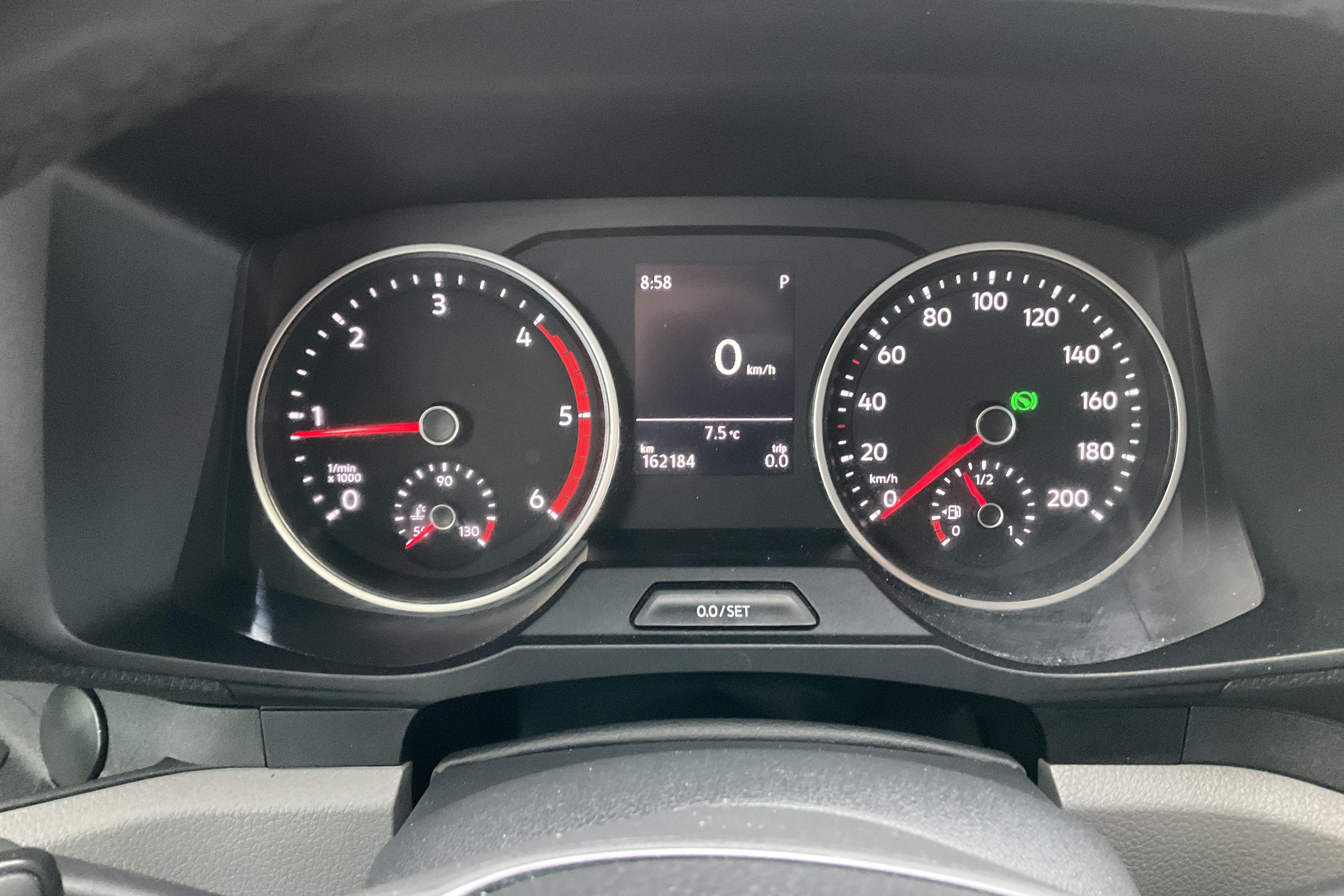 VW Crafter 35 2.0 TDI Skåp (177hk) - 162 190 km - Automatyczna - srebro - 2019