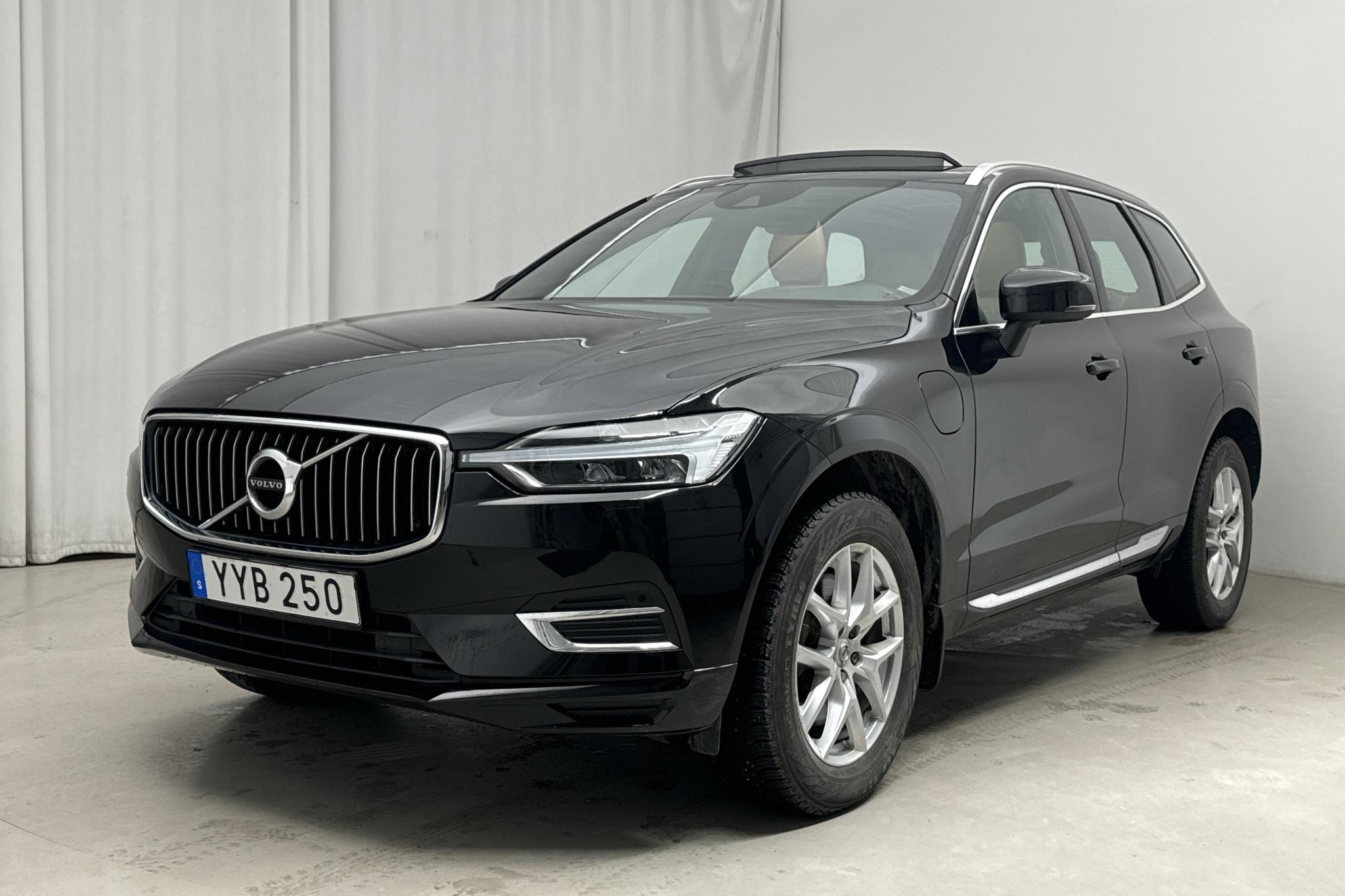 Volvo XC60 T8 AWD Recharge (390hk) - 4 935 mil - Automat - svart - 2019