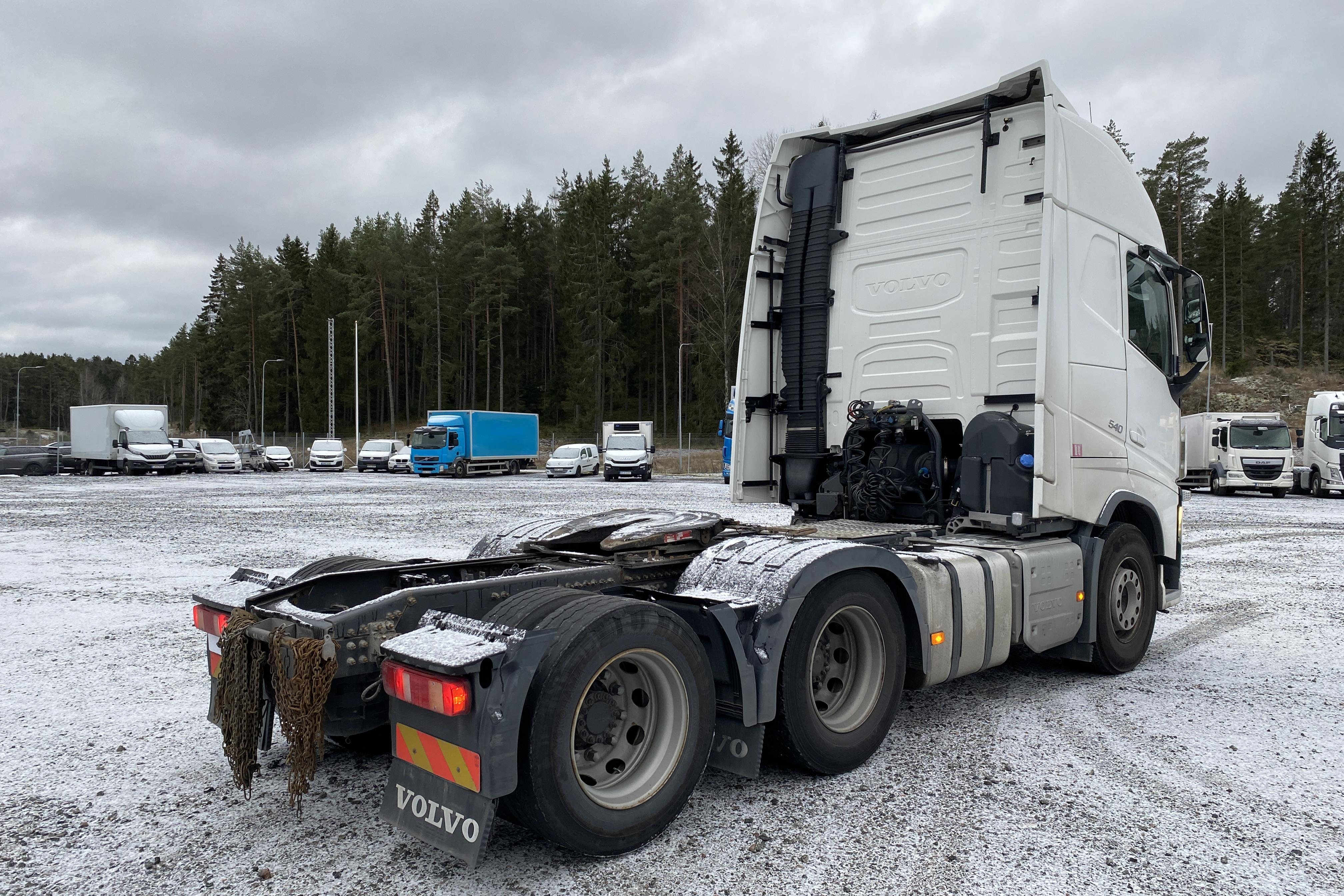 Volvo FH 62 TT - 505 880 km - Automaatne - valge - 2019