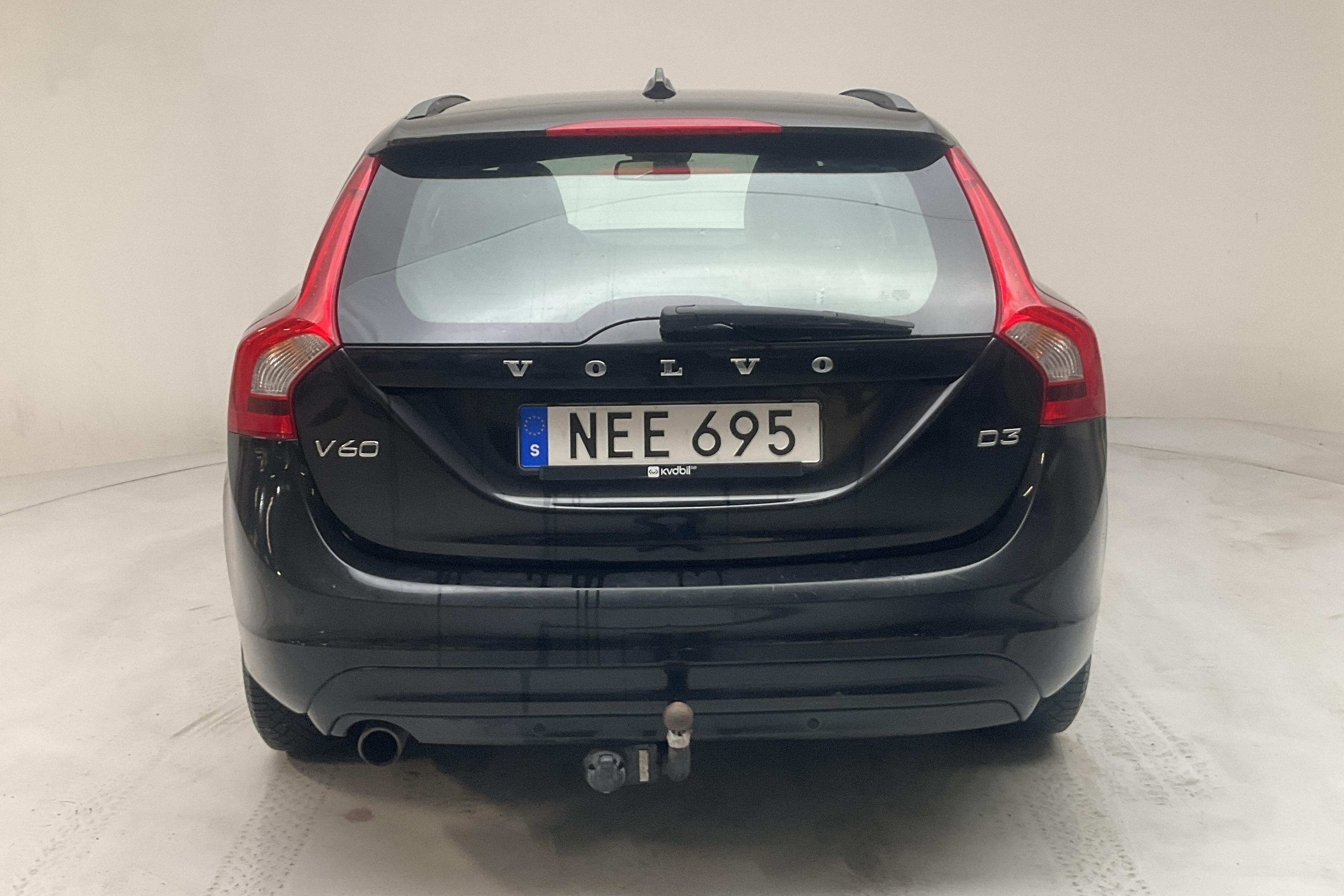 Volvo V60 D3 (150hk) - 220 590 km - Manualna - czarny - 2016