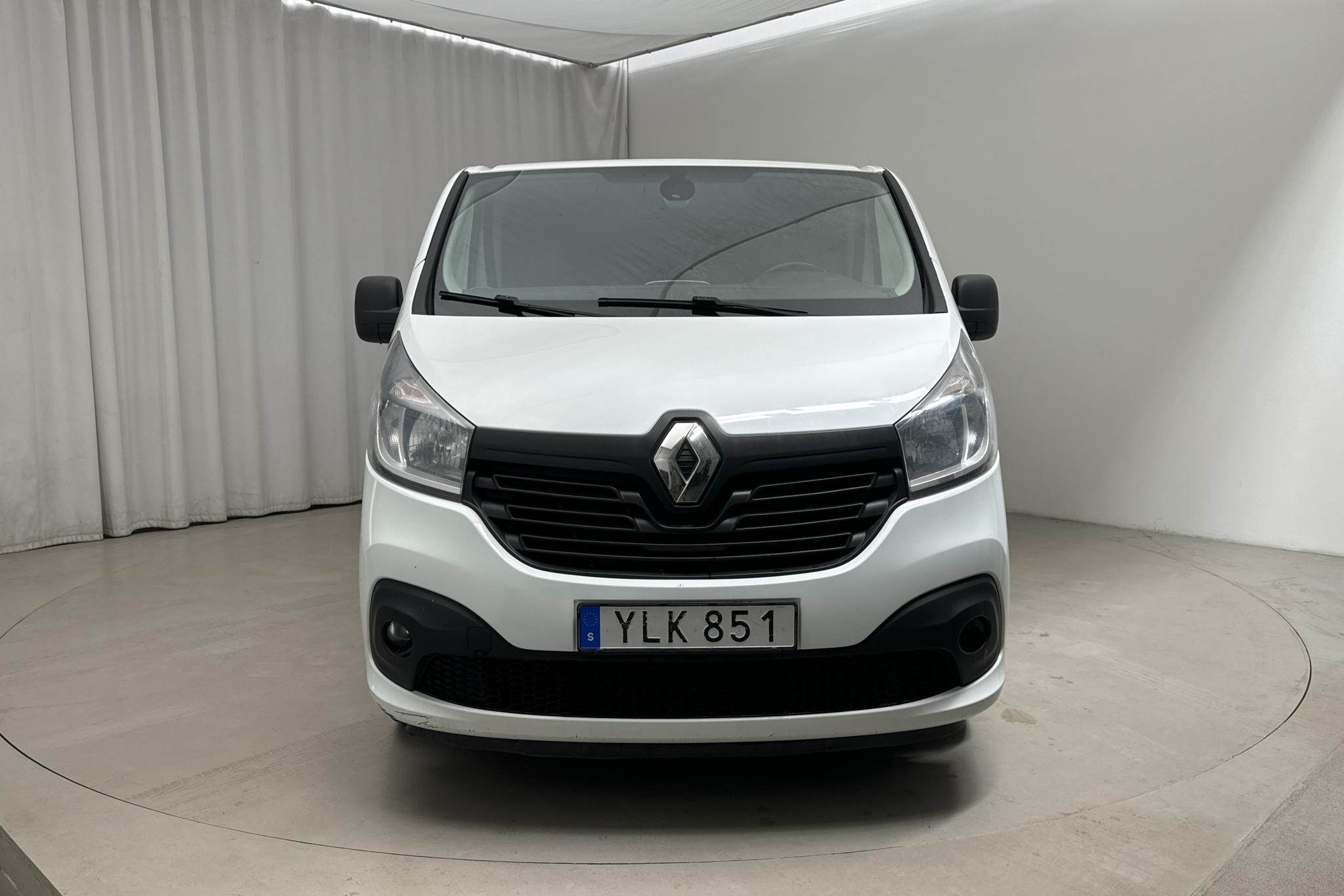 Renault Trafic 1.6 dCi Skåp (125hk) - 131 120 km - Käsitsi - valge - 2018