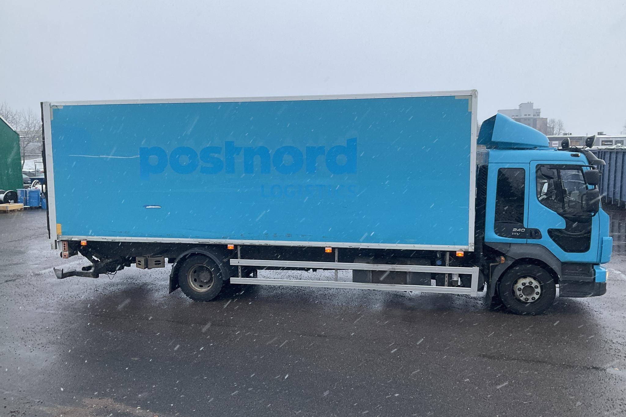 Volvo FL240 - 283 486 km - Automatyczna - Light Blue - 2014