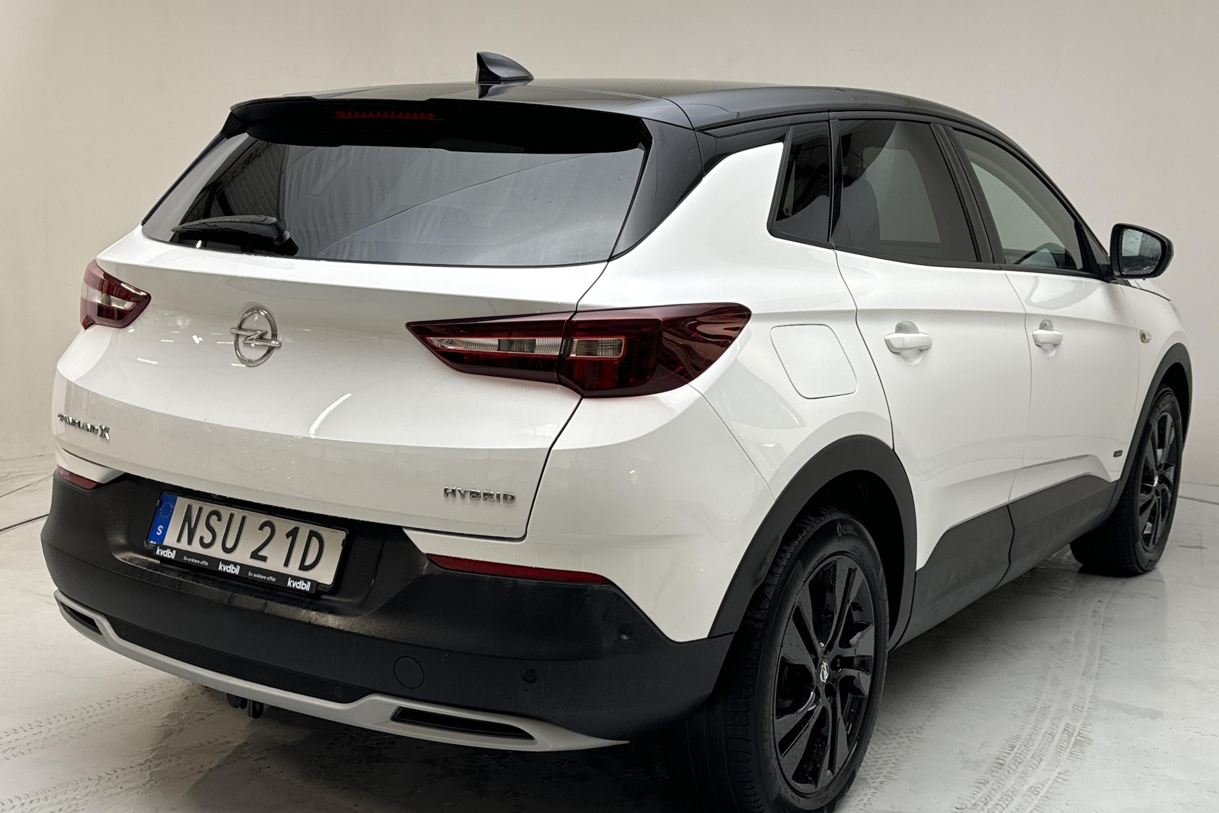 Opel Grandland X 1.6 2WD PHEV (225hk) - 36 870 km - Automaatne - valge - 2021