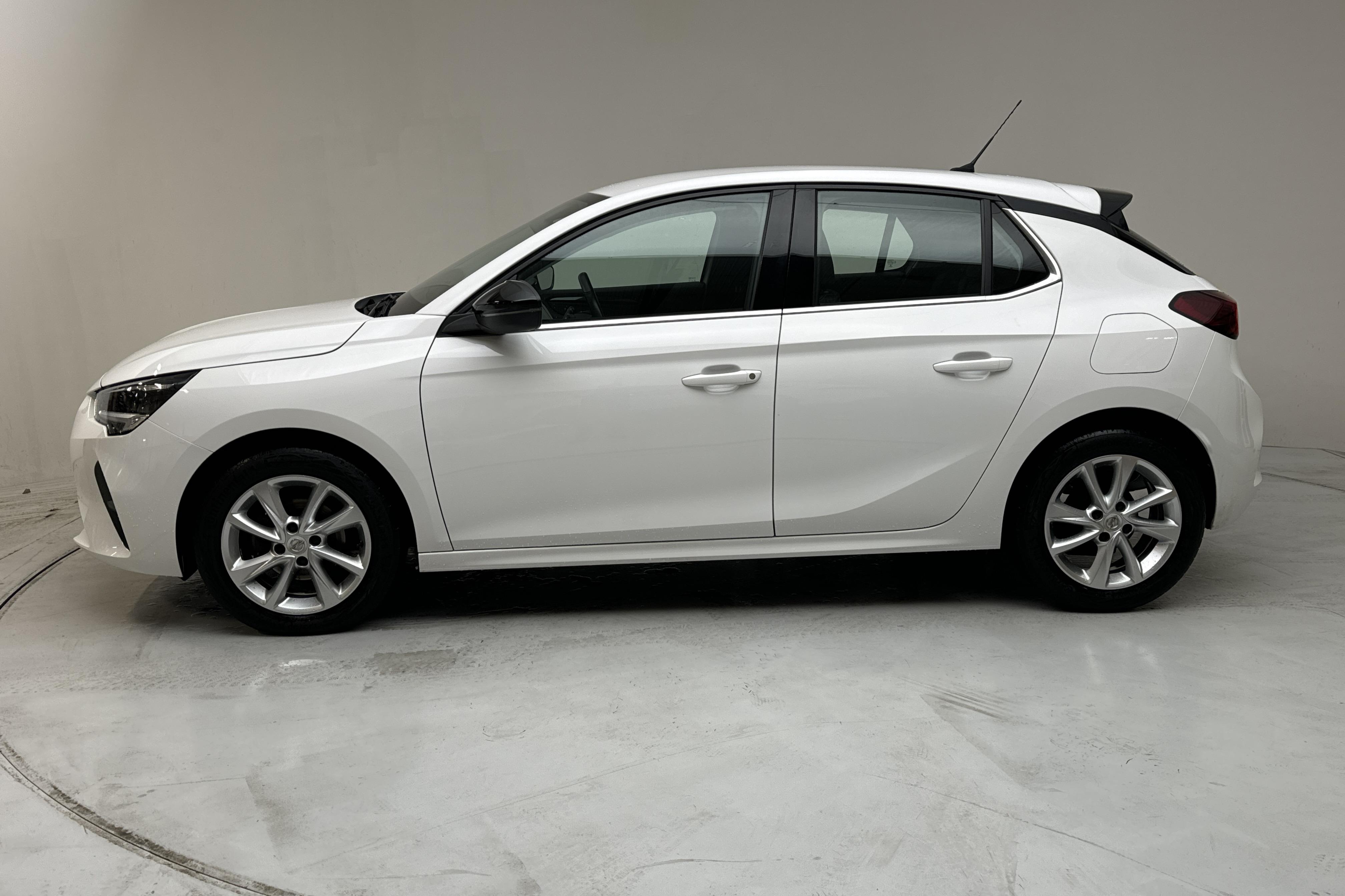 Opel Corsa 1.2 P75 5dr (75hk) - 24 720 km - Manuaalinen - valkoinen - 2021