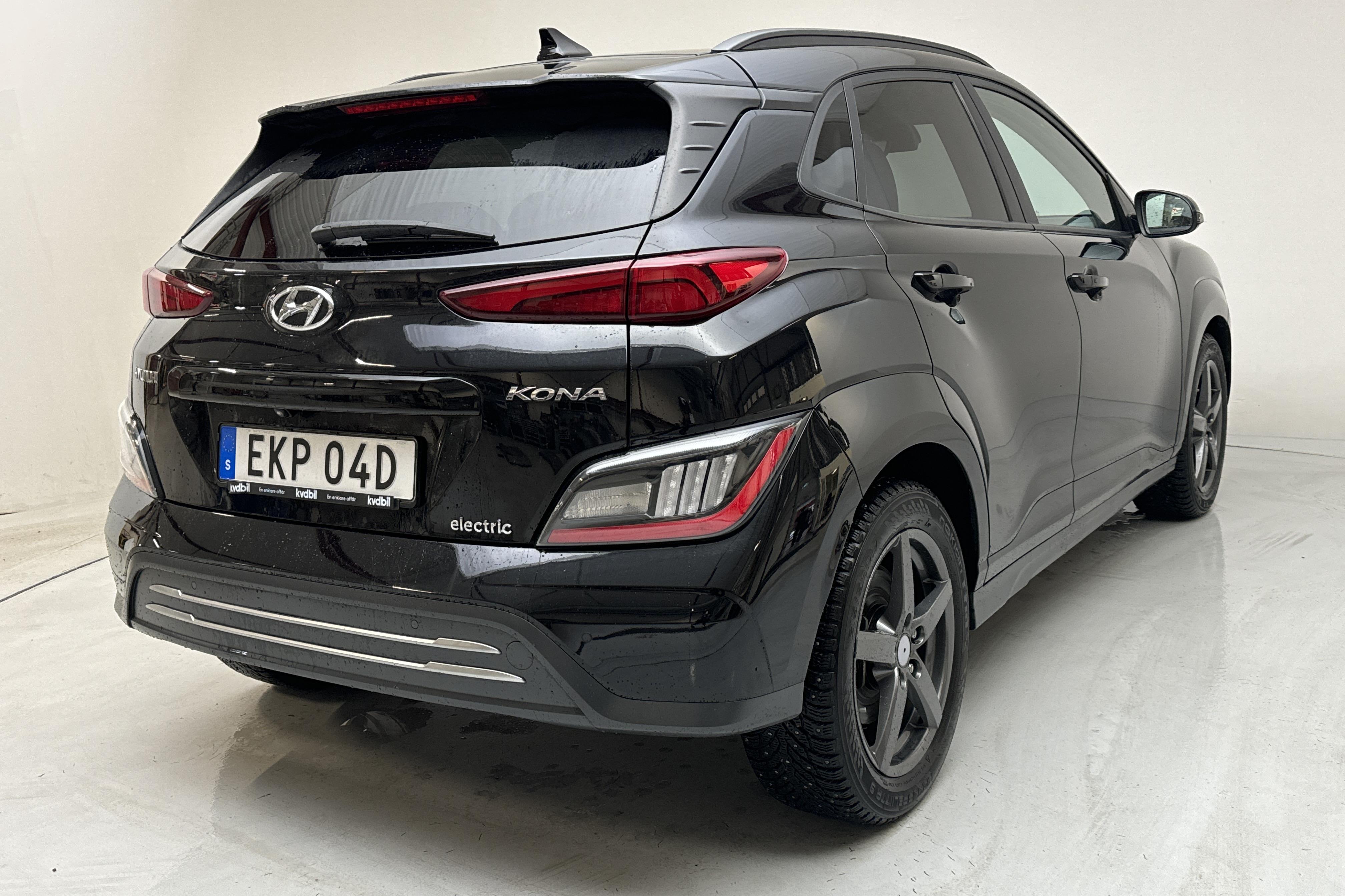 Hyundai Kona Electric 64kWh (204hk) - 4 908 mil - Automat - svart - 2021