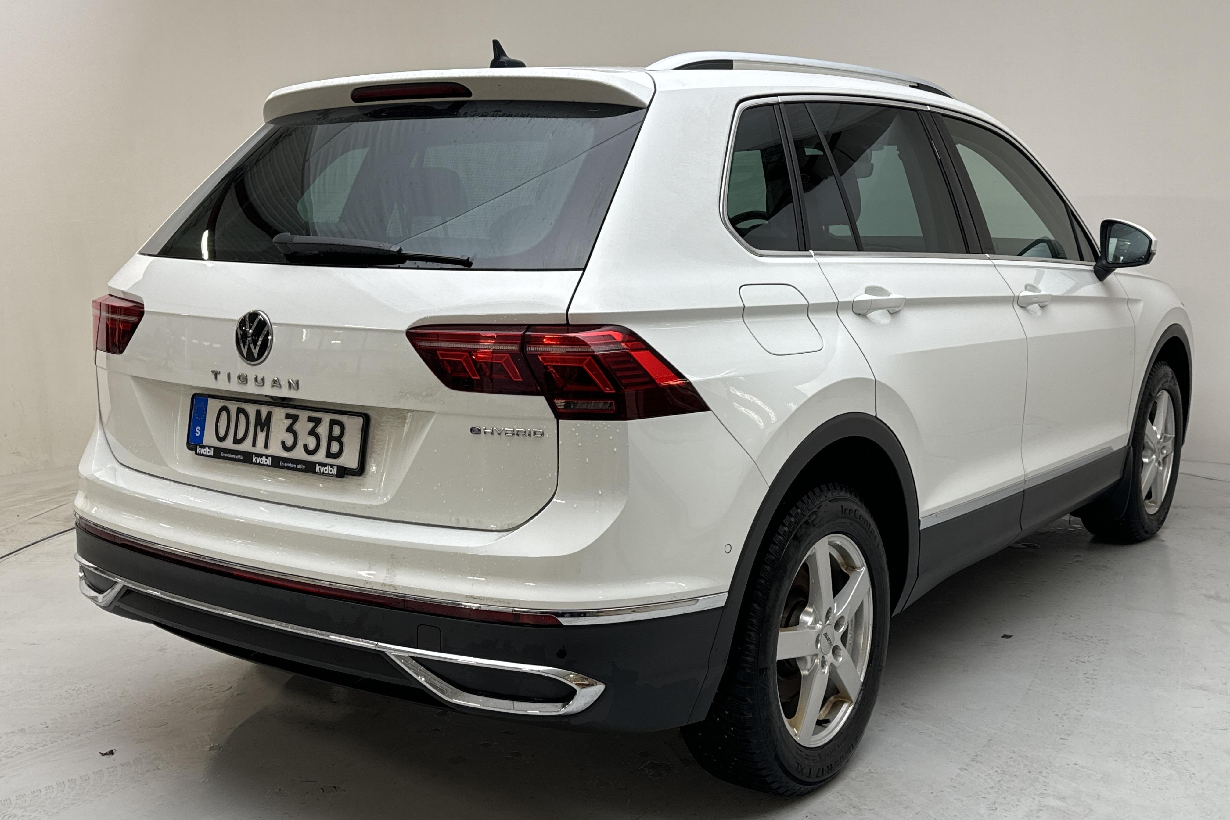 VW Tiguan 1.4 TSI eHybrid (245hk) - 10 048 mil - Automat - vit - 2022