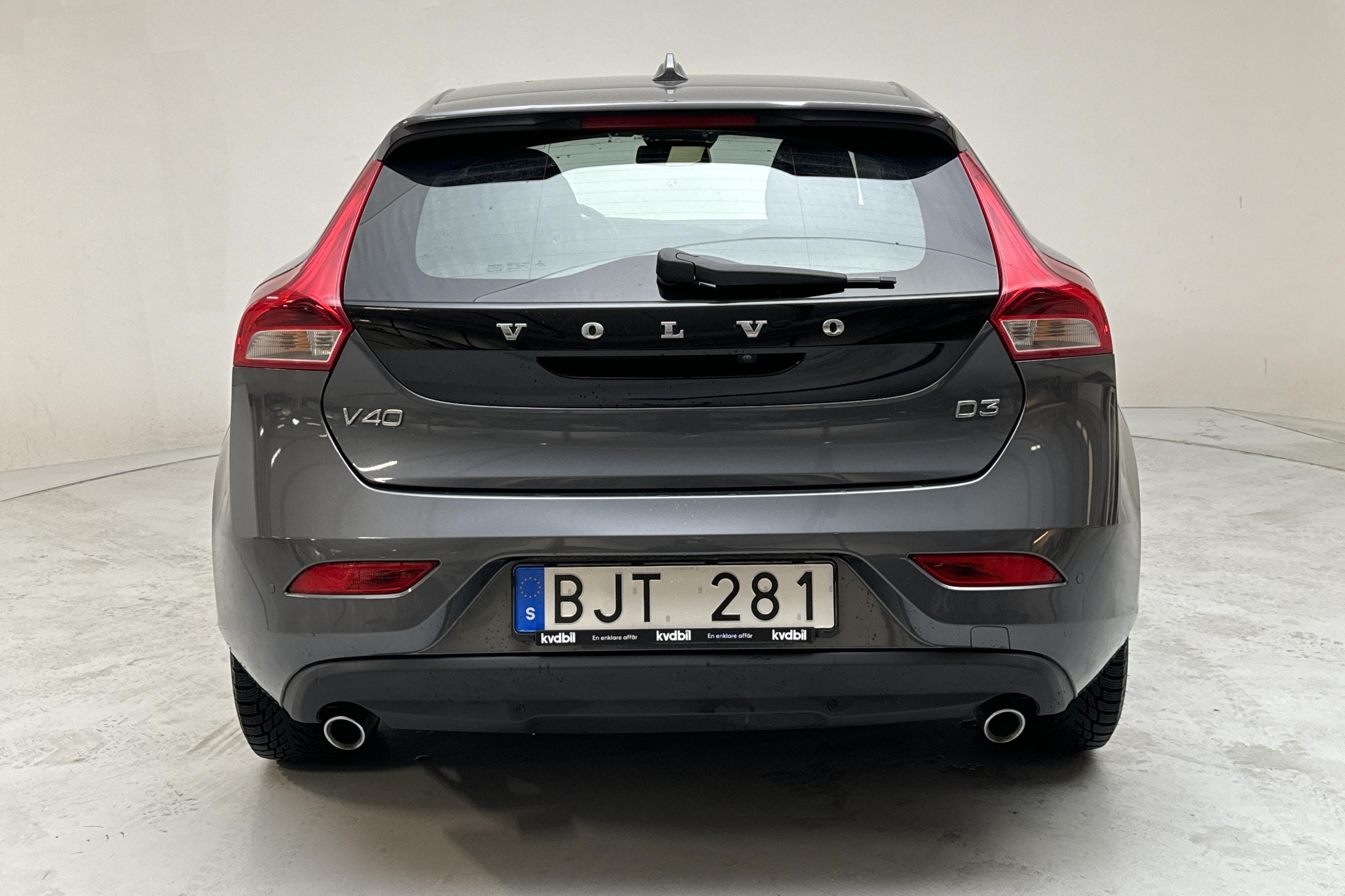 Volvo V40 D3 (150hk) - 153 260 km - Manual - gray - 2013