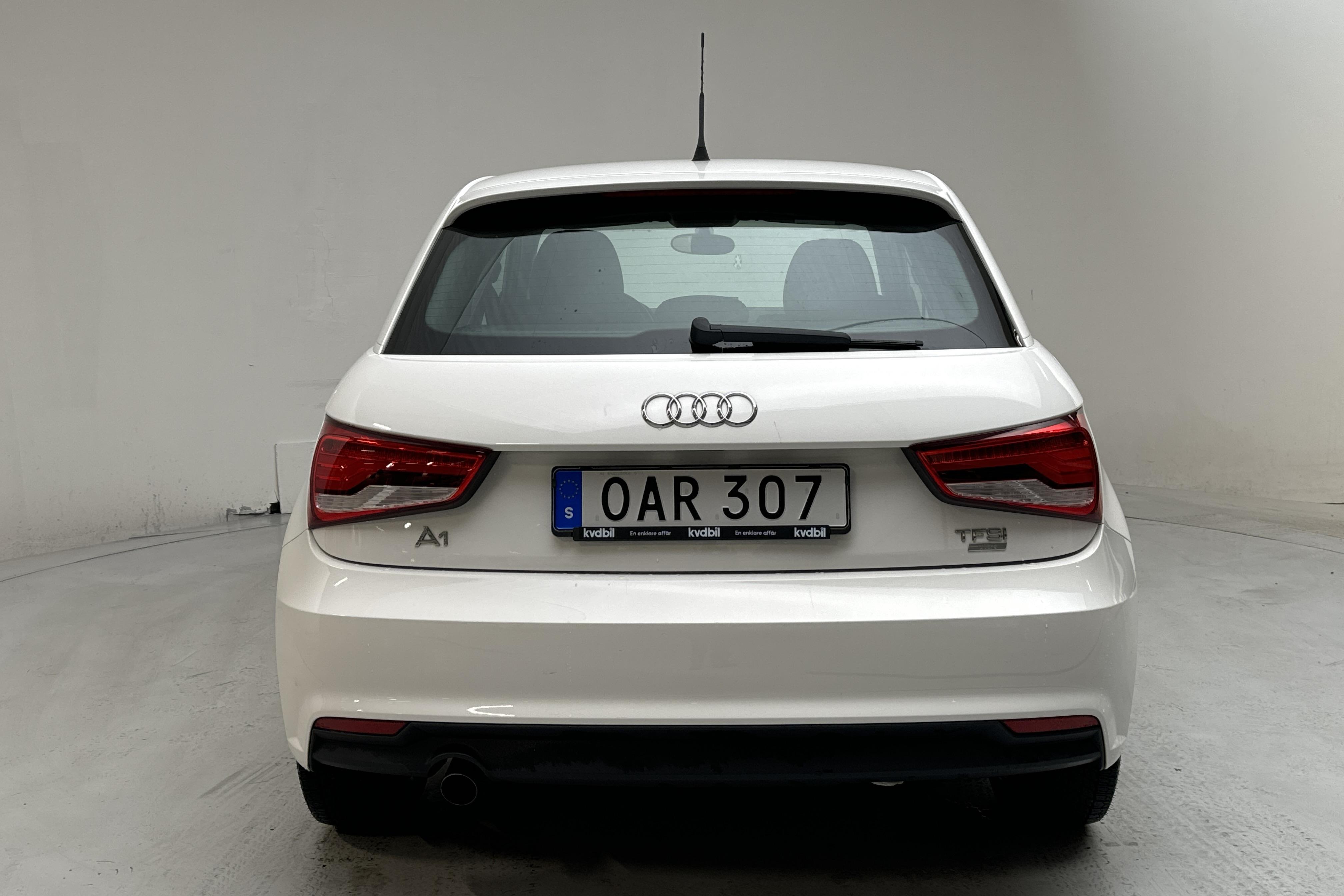 Audi A1 1.0 TFSI Sportback (95hk) - 61 490 km - Käsitsi - valge - 2016