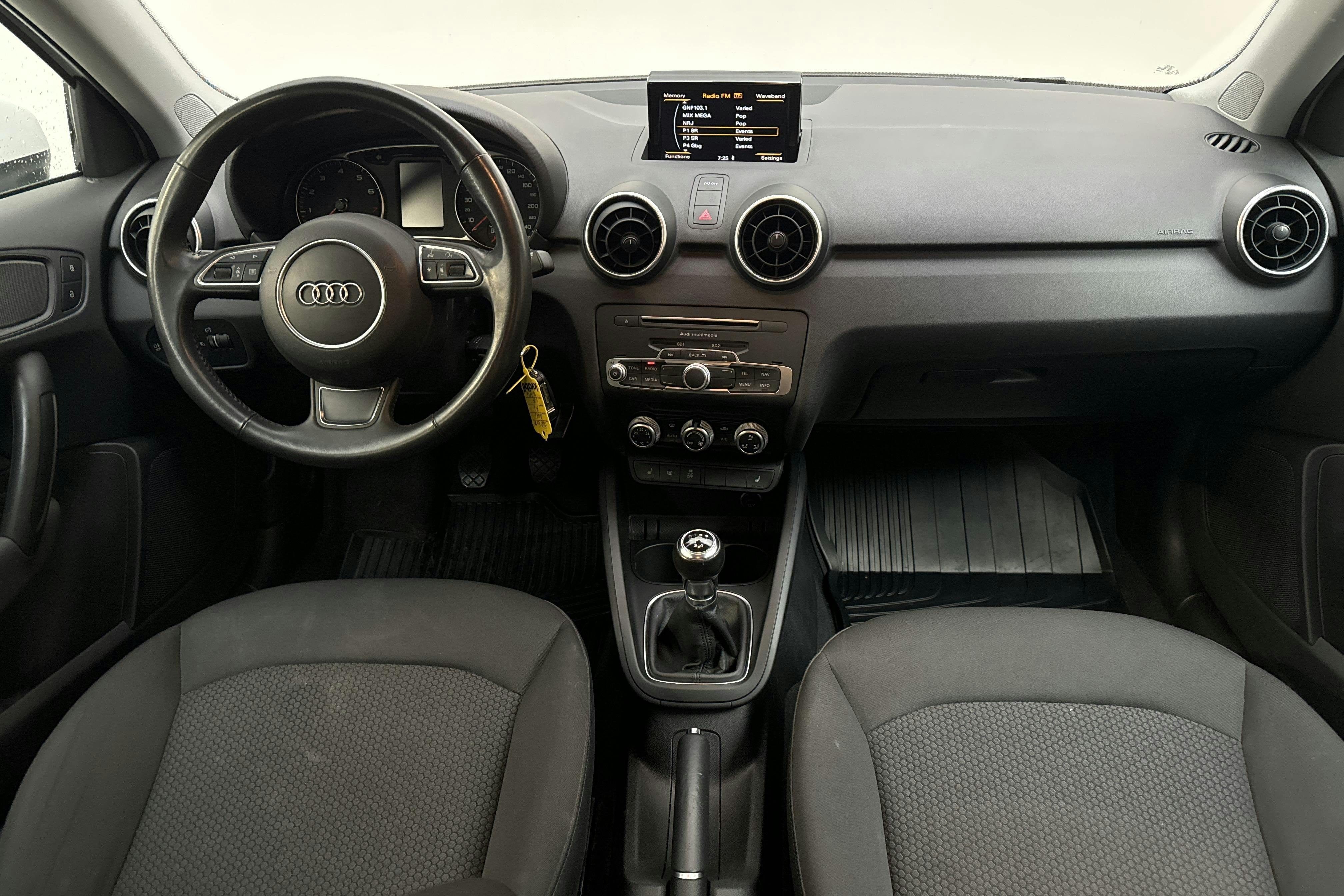 Audi A1 1.0 TFSI Sportback (95hk) - 61 490 km - Käsitsi - valge - 2016