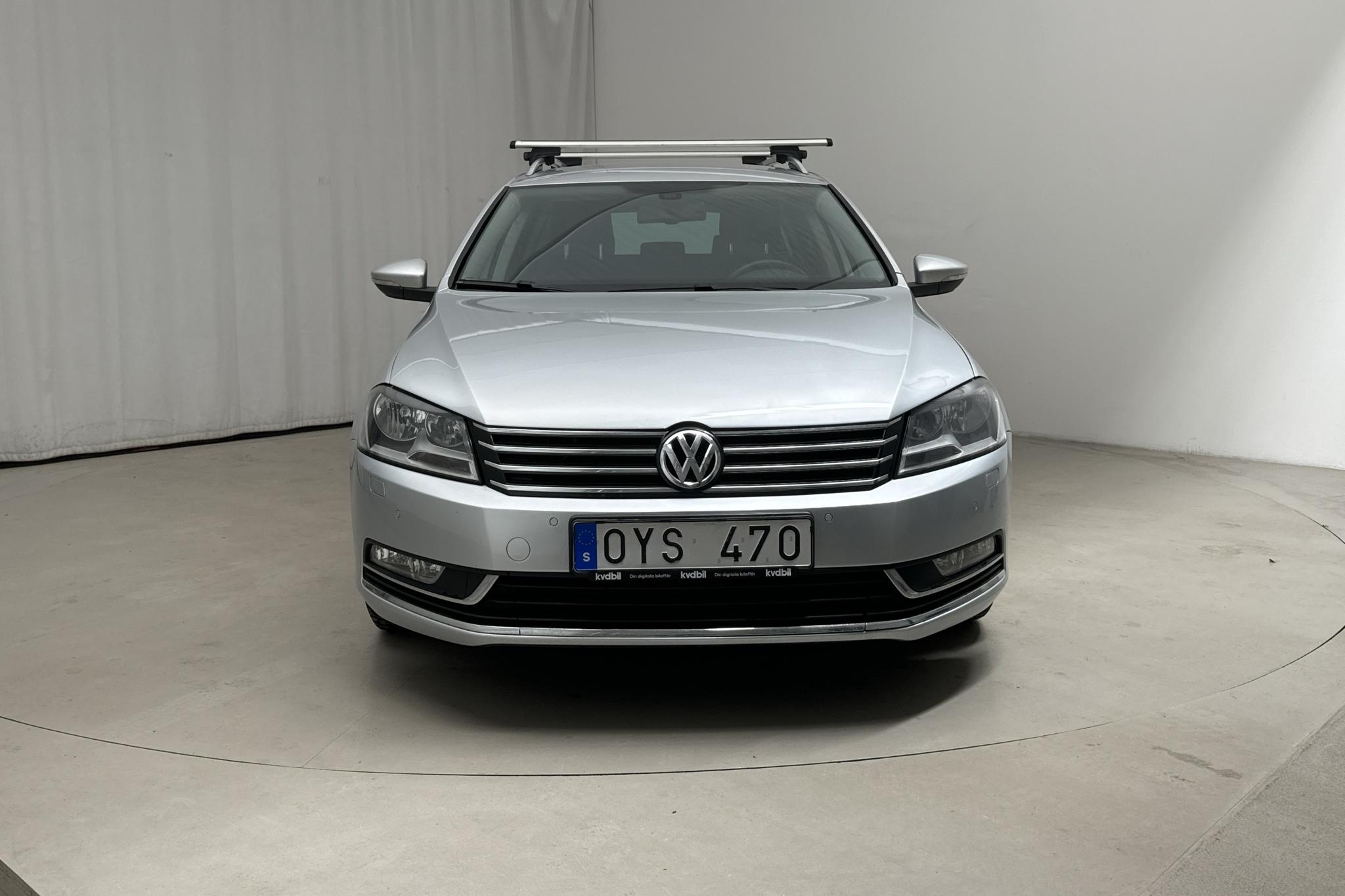 VW Passat 2.0 TDI BlueMotion Technology Variant (140hk) - 17 701 mil - Manuell - silver - 2012