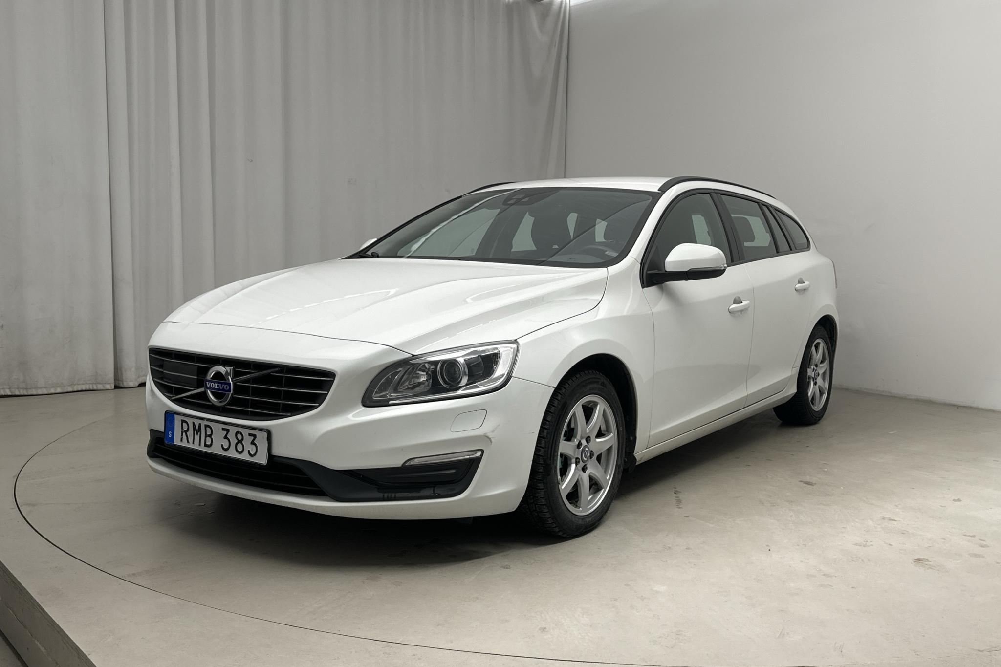 Volvo V60 D3 (150hk) - 16 490 mil - Automat - vit - 2018