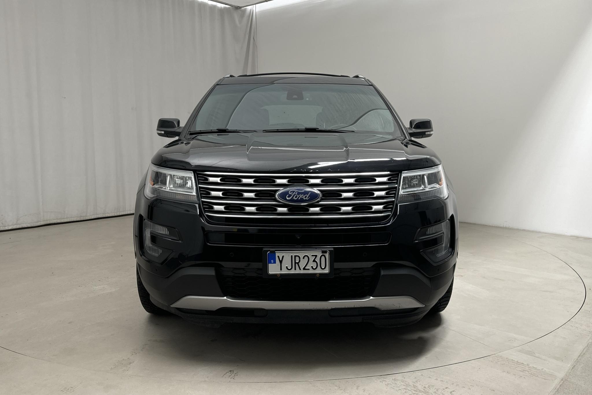 Ford Explorer 3.5 V6 Ti-VCT 4WD (294hk) - 12 170 mil - Automat - svart - 2016