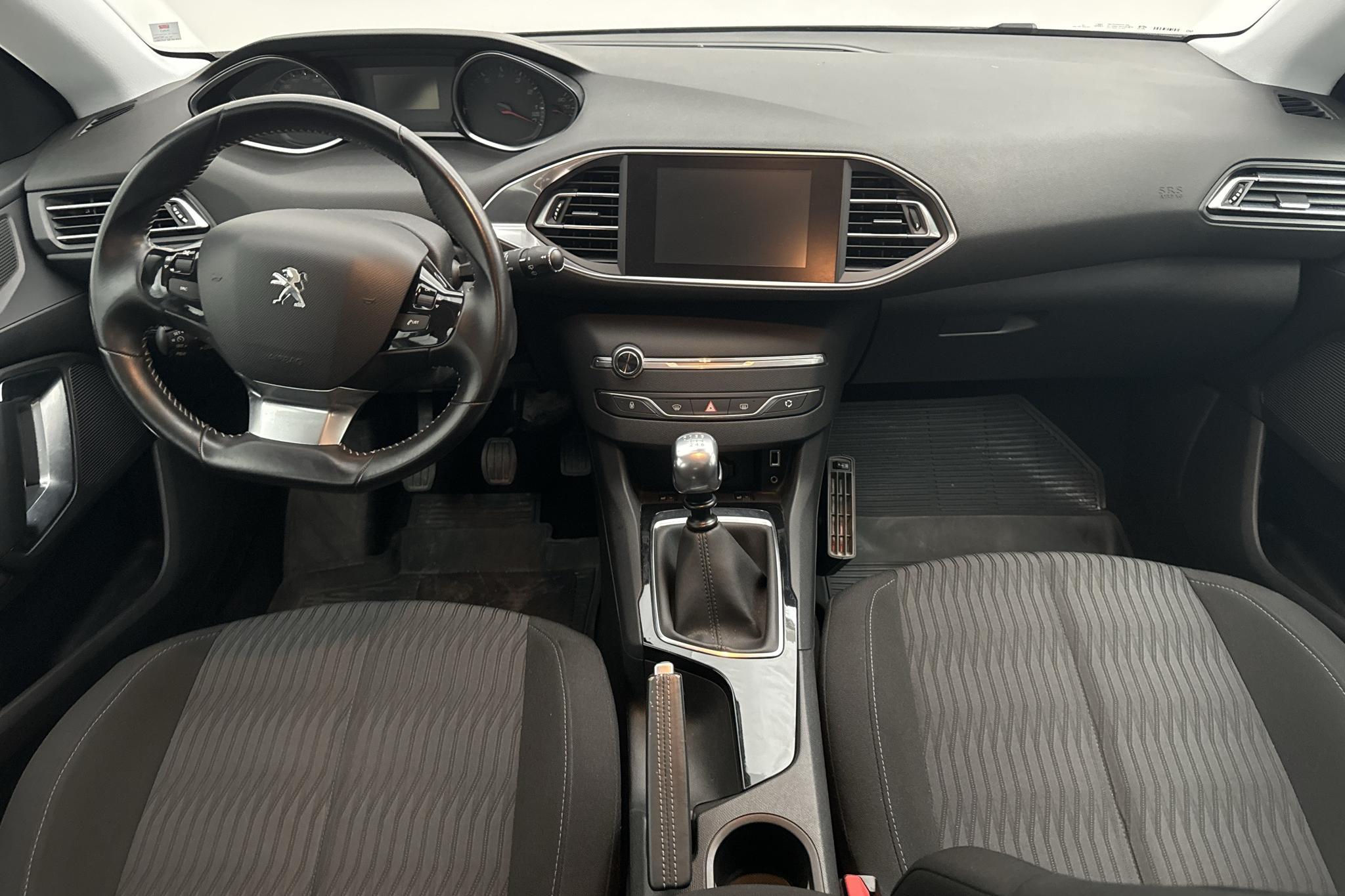 Peugeot 308 SW PureTech (130hk) - 45 520 km - Manual - gray - 2015