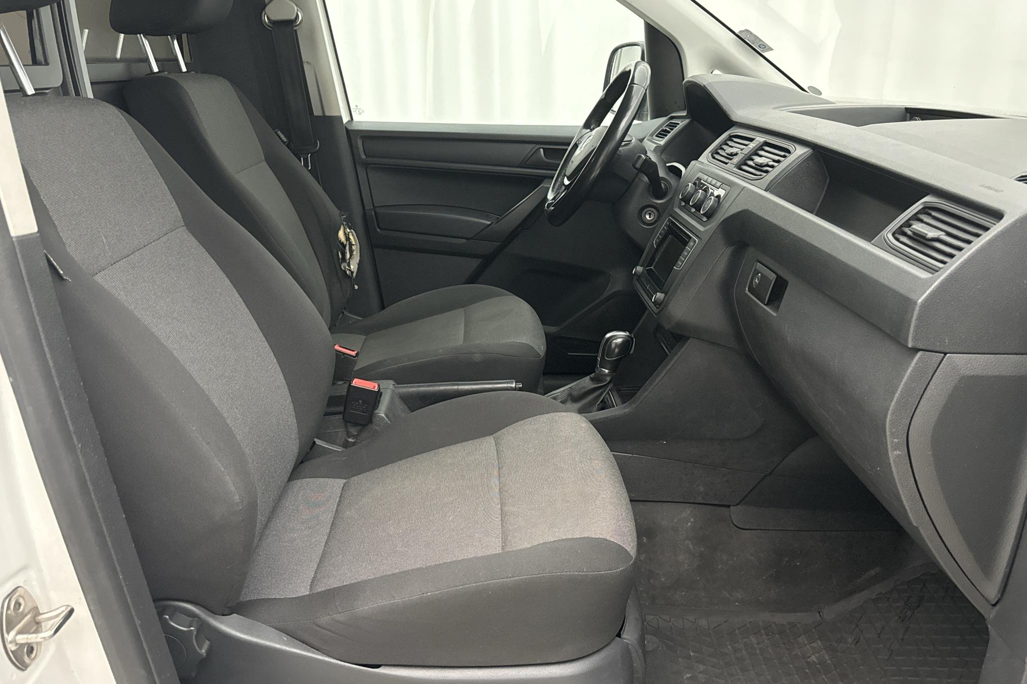 VW Caddy 2.0 TDI Skåp (102hk) - 257 520 km - Automaattinen - valkoinen - 2016