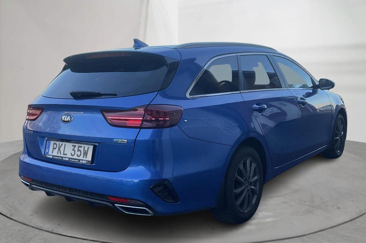 KIA Ceed 1.6 Plug-in Hybrid SW (141hk) - 64 780 km - Automatyczna - niebieski - 2021