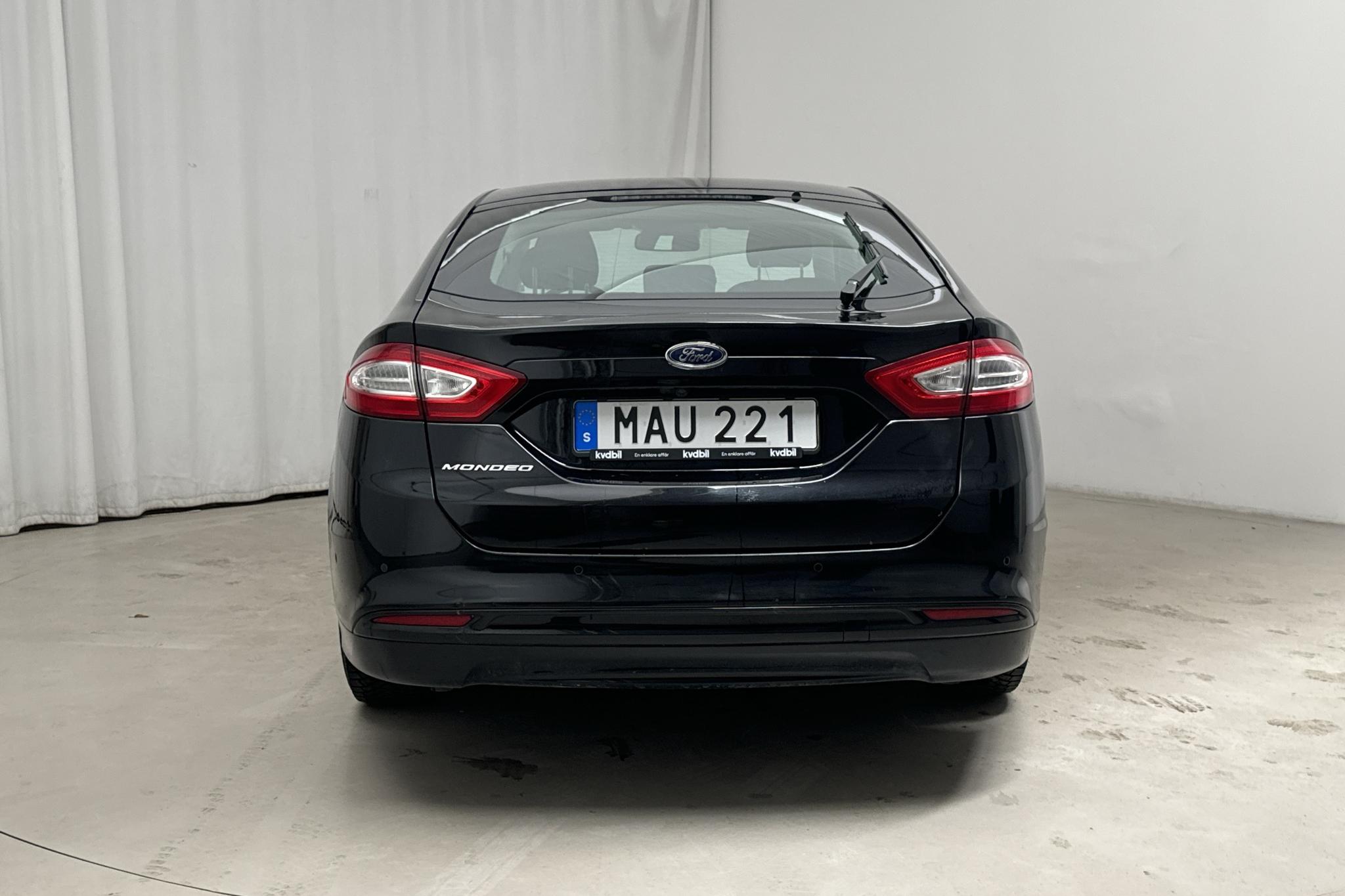 Ford Mondeo 2.0 TDCi 5dr (150hk) - 182 810 km - Automatyczna - czarny - 2016