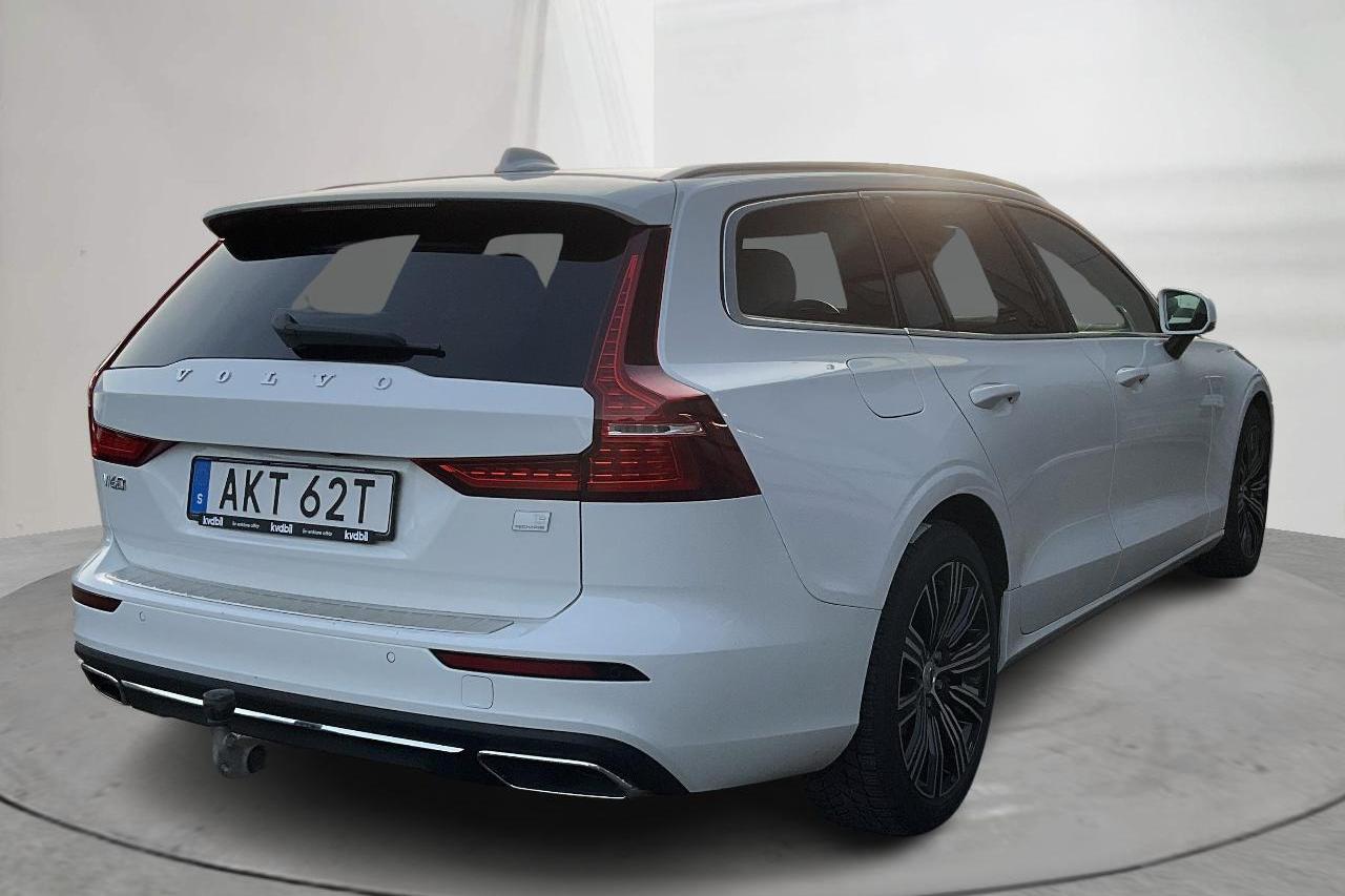 Volvo V60 T6 AWD Twin Engine (340hk) - 8 673 mil - Automat - vit - 2021