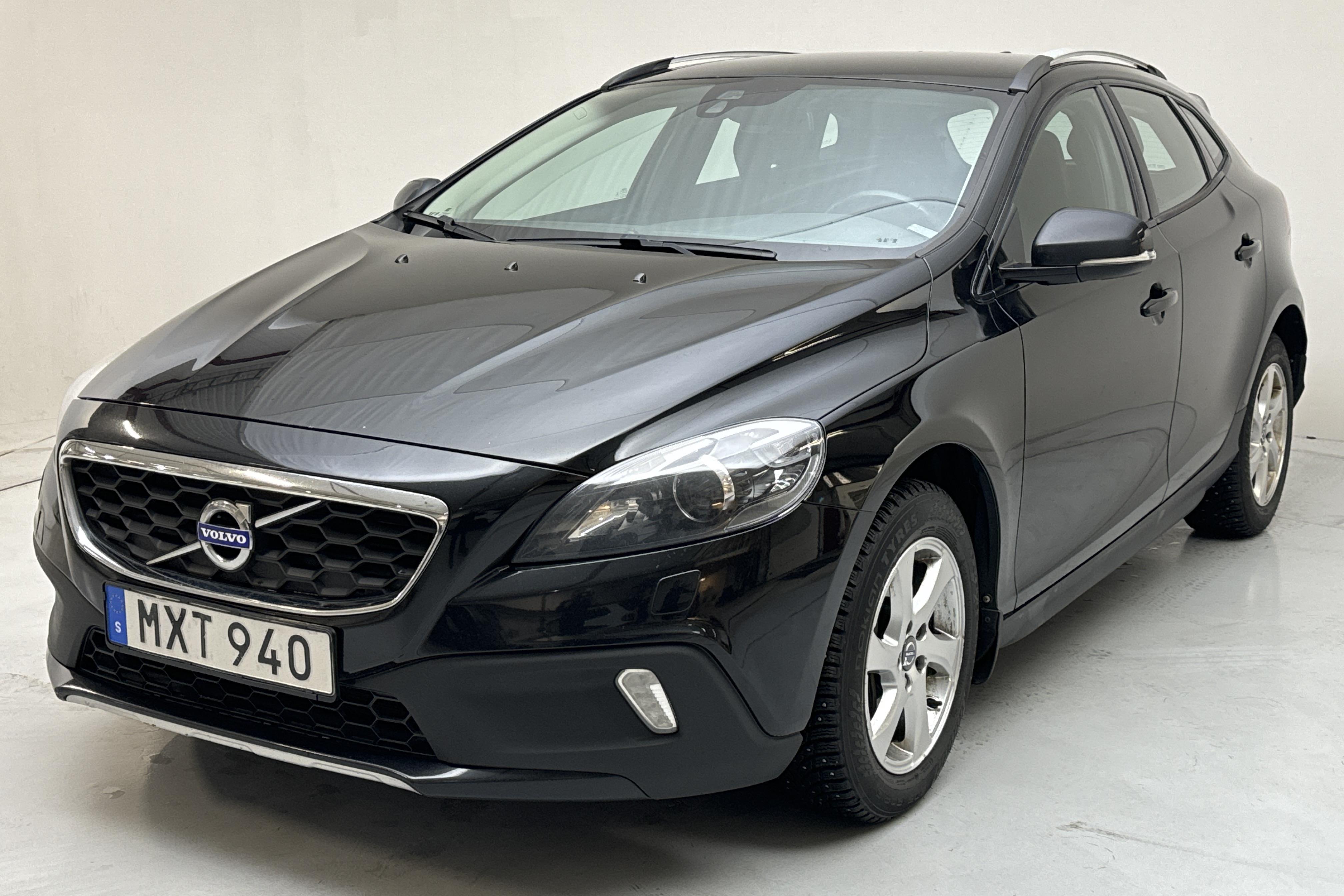 Volvo V40 Cross Country D3 (150hk) - 213 980 km - Automaattinen - musta - 2016