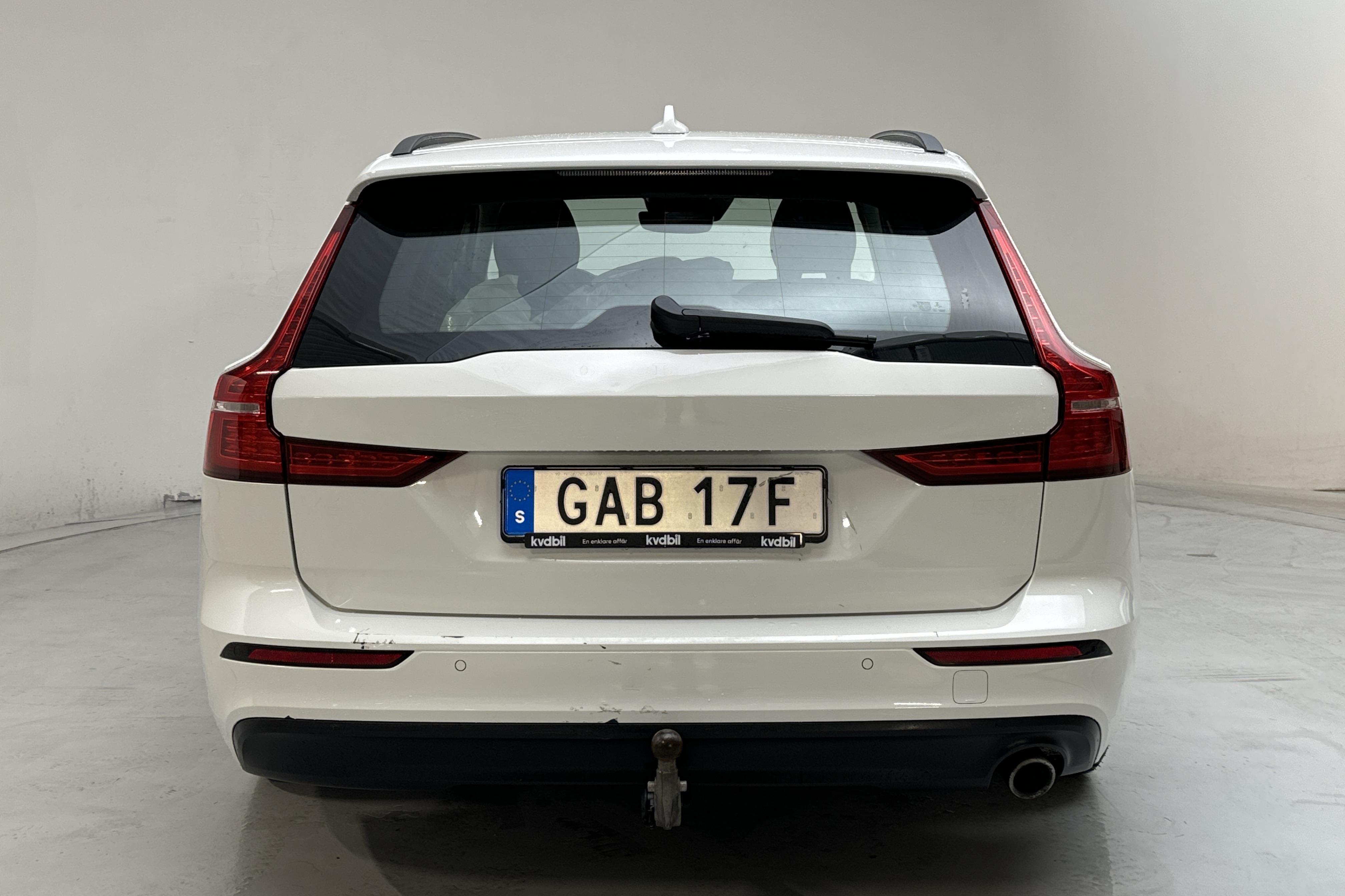 volvo Volvo V60 D3 (150hk) - 134 850 km - Automaattinen - valkoinen - 2019