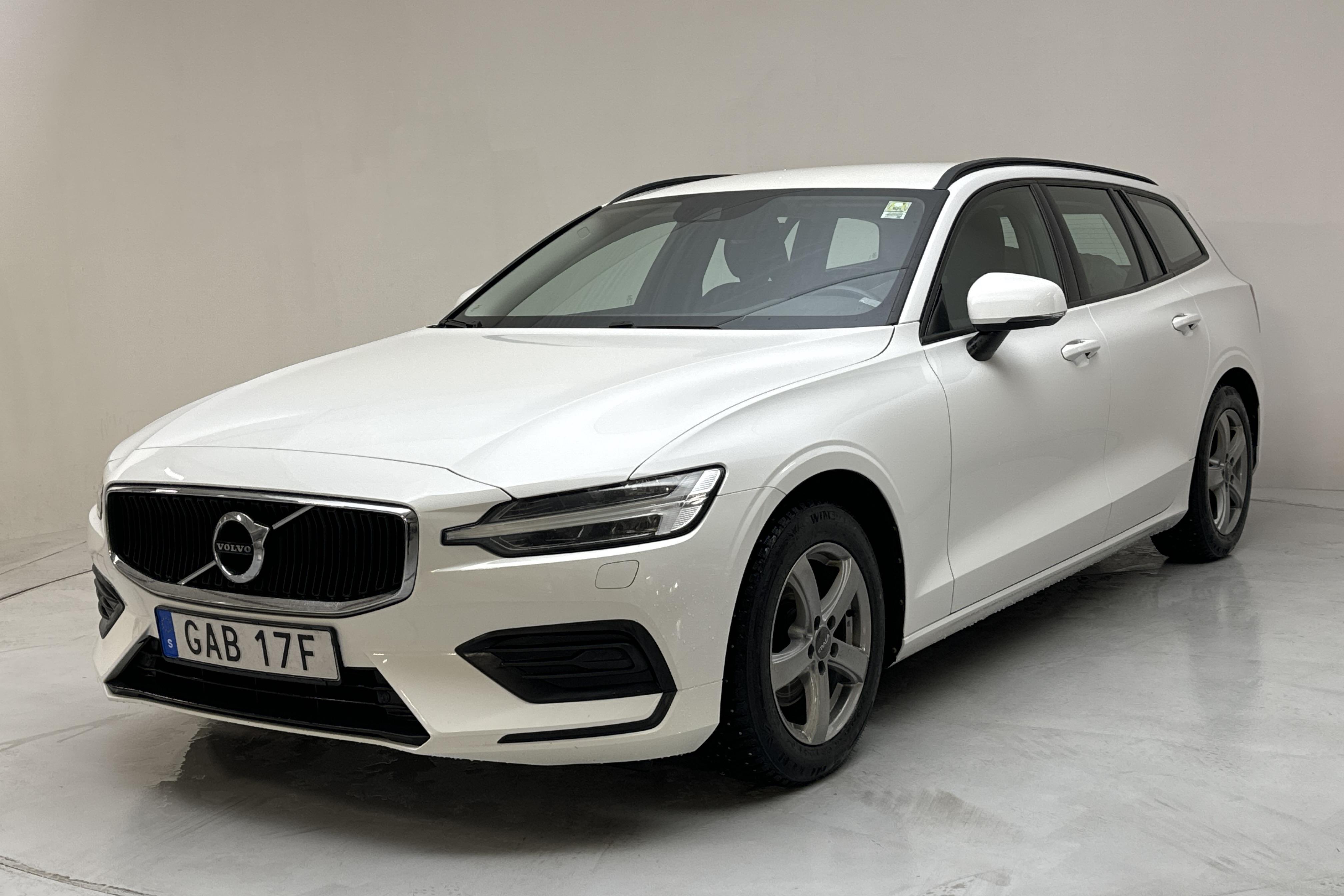 volvo Volvo V60 D3 (150hk) - 134 850 km - Automaattinen - valkoinen - 2019