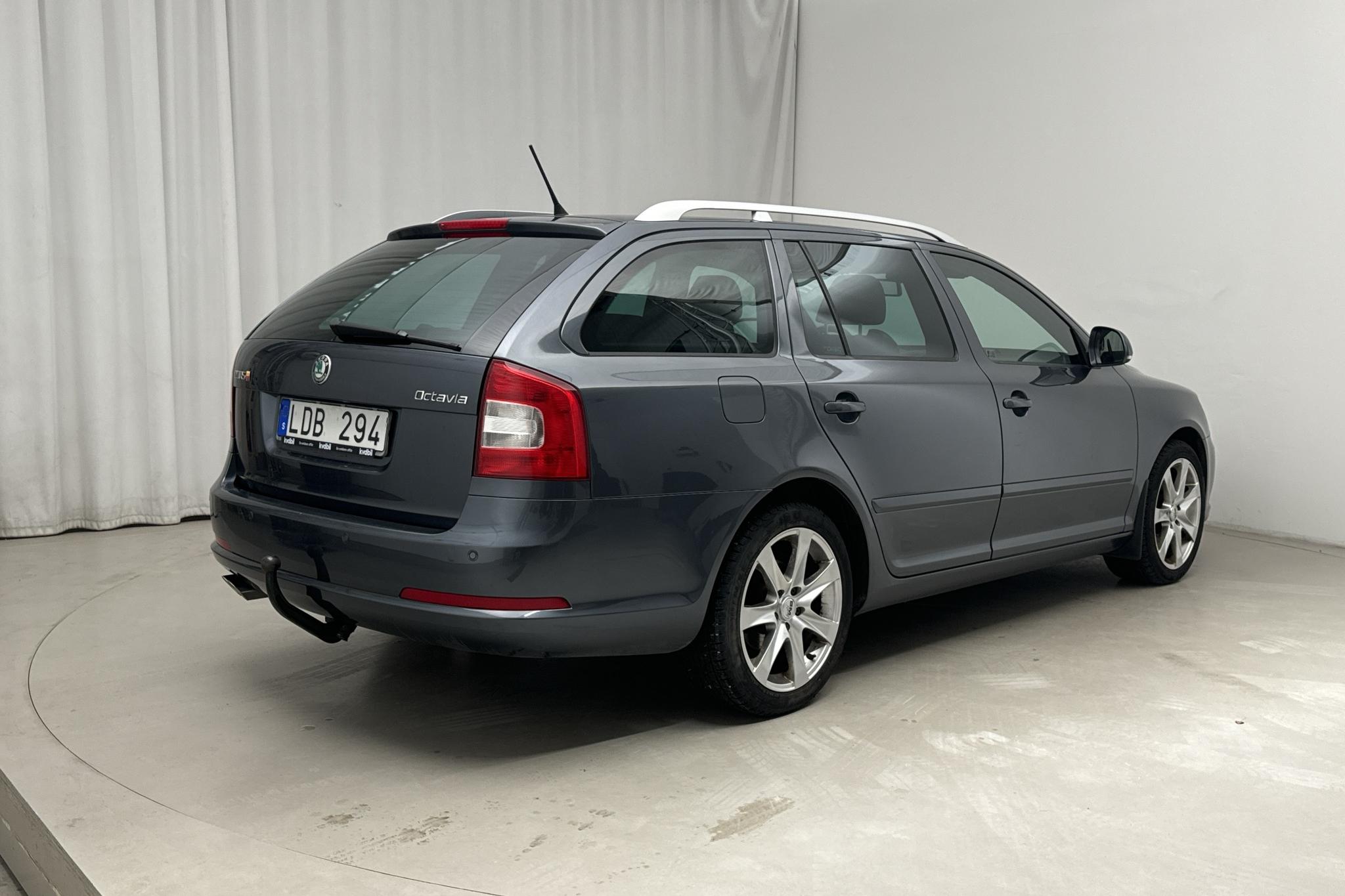 Skoda Octavia II RS 2.0 TSI Kombi (200hk) - 162 200 km - Manual - Dark Grey - 2011