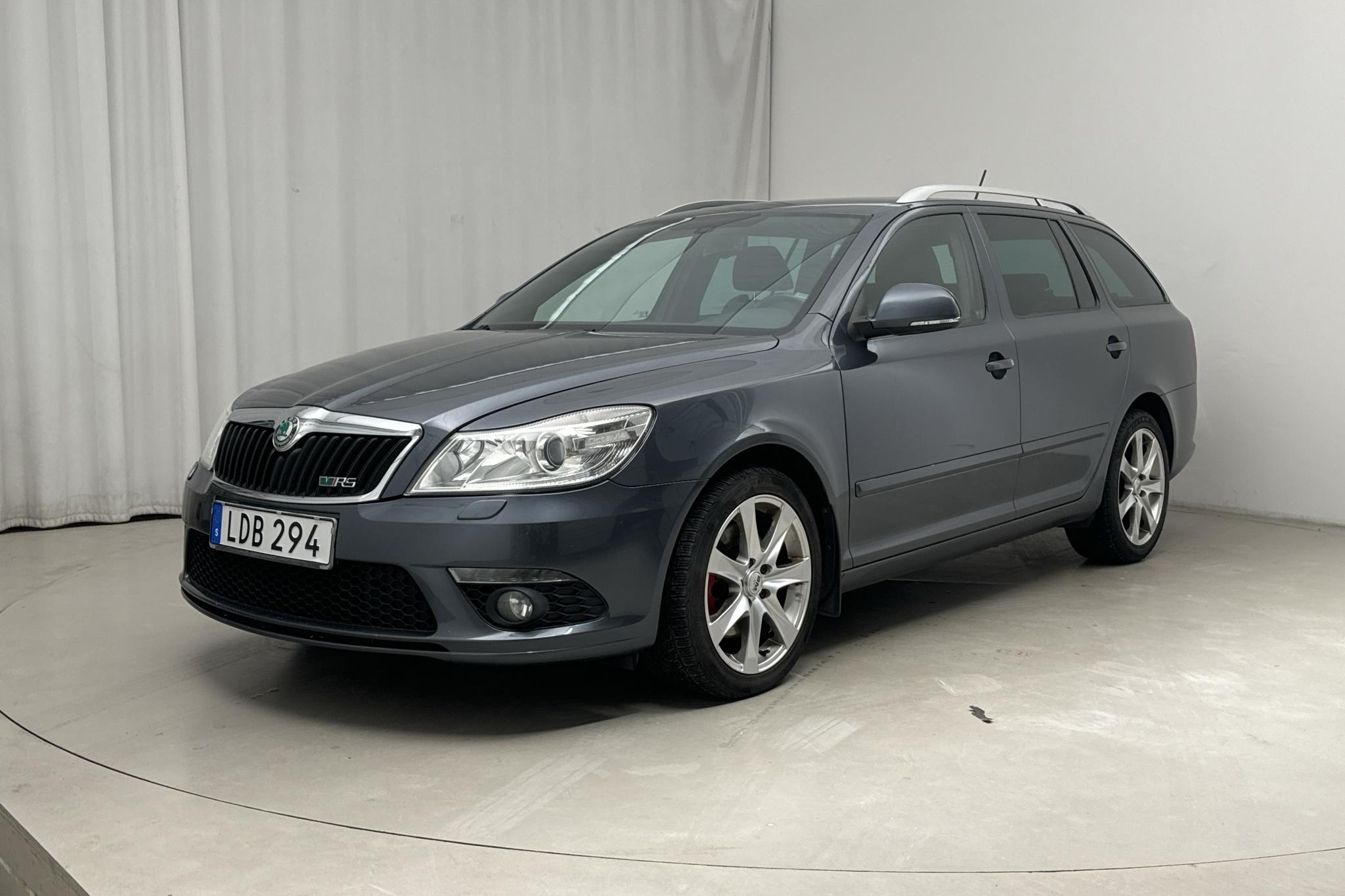 Skoda Octavia II RS 2.0 TSI Kombi (200hk) - 162 200 km - Manual - Dark Grey - 2011