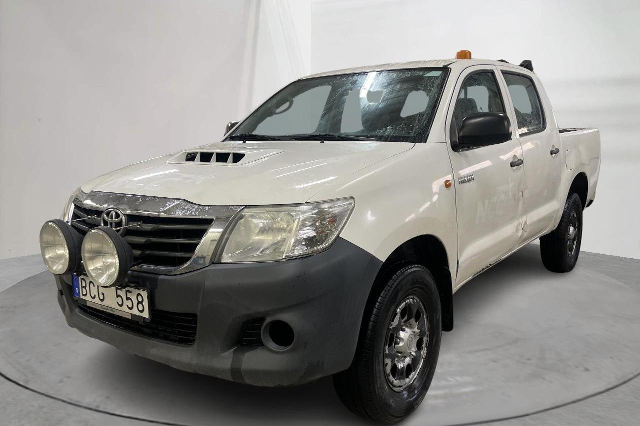 Toyota Hilux 2.5 D-4D 4WD (144hk) - 150 820 km - Manuaalinen - valkoinen - 2013