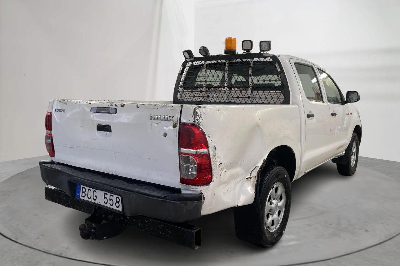 Toyota Hilux 2.5 D-4D 4WD (144hk) - 150 820 km - Manuaalinen - valkoinen - 2013