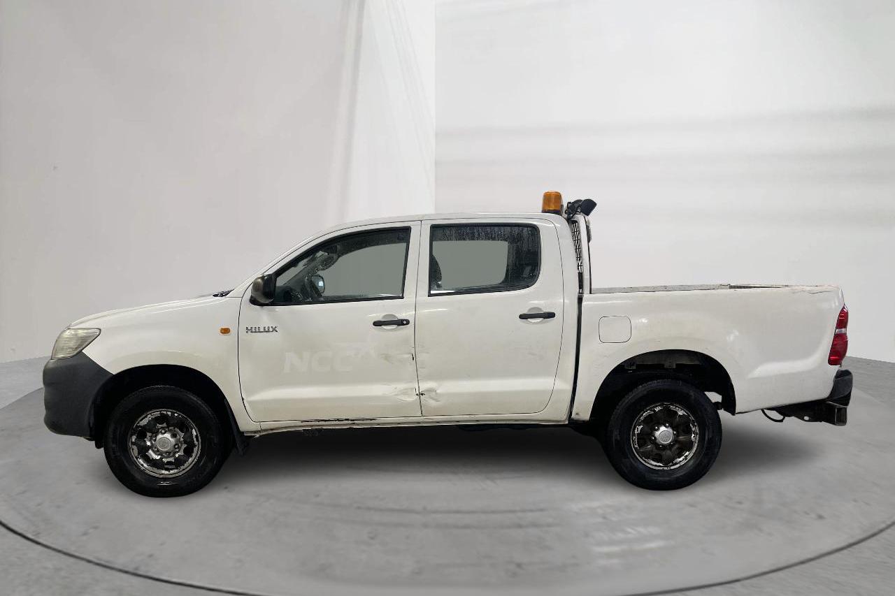 Toyota Hilux 2.5 D-4D 4WD (144hk) - 150 820 km - Manuaalinen - valkoinen - 2013