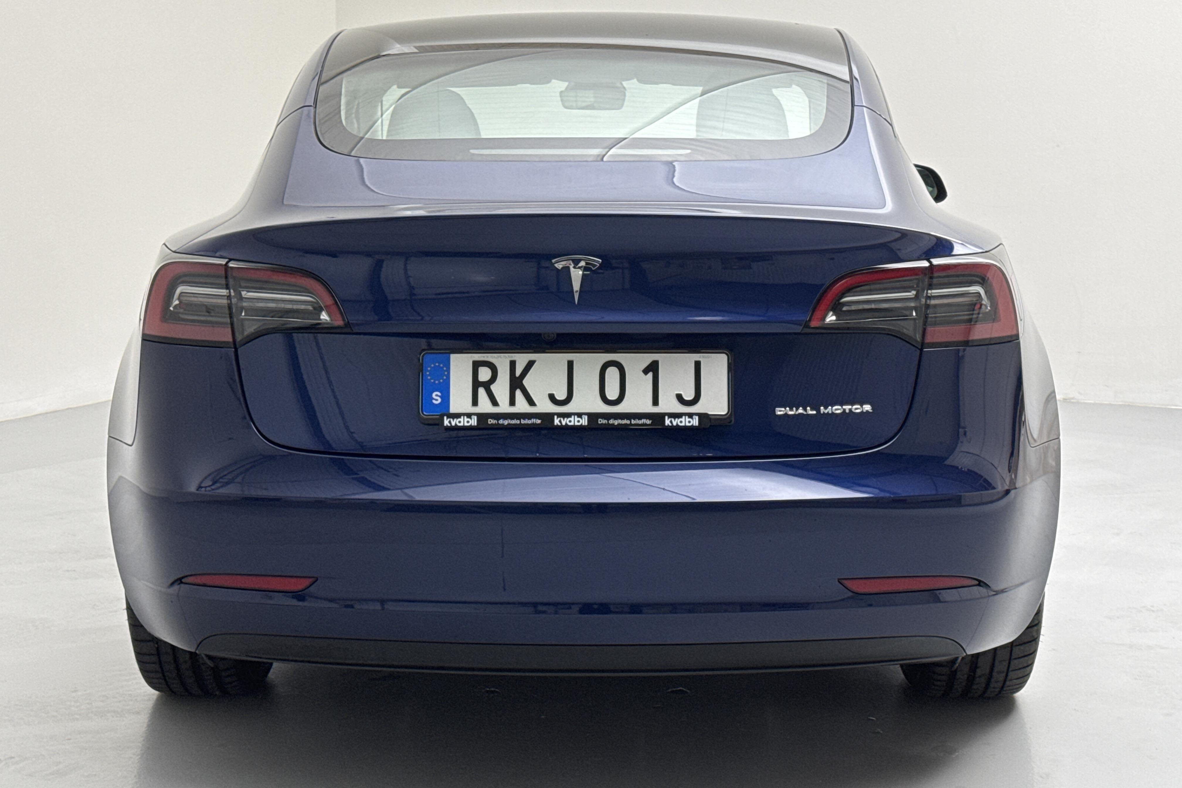 Tesla Model 3 Long Range Dual Motor AWD - 1 746 mil - Automat - blå - 2023