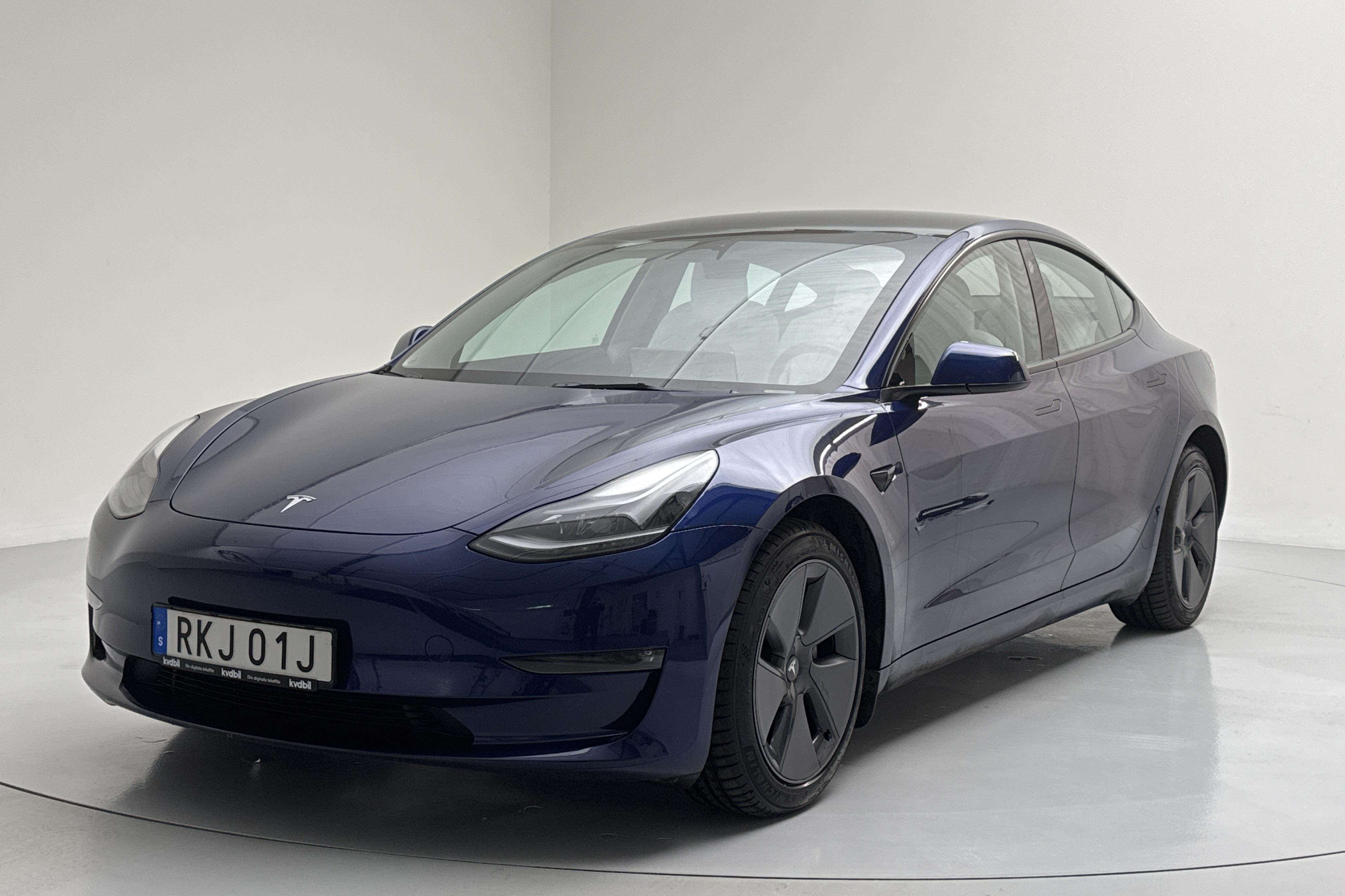 Tesla Model 3 Long Range Dual Motor AWD - 1 746 mil - Automat - blå - 2023