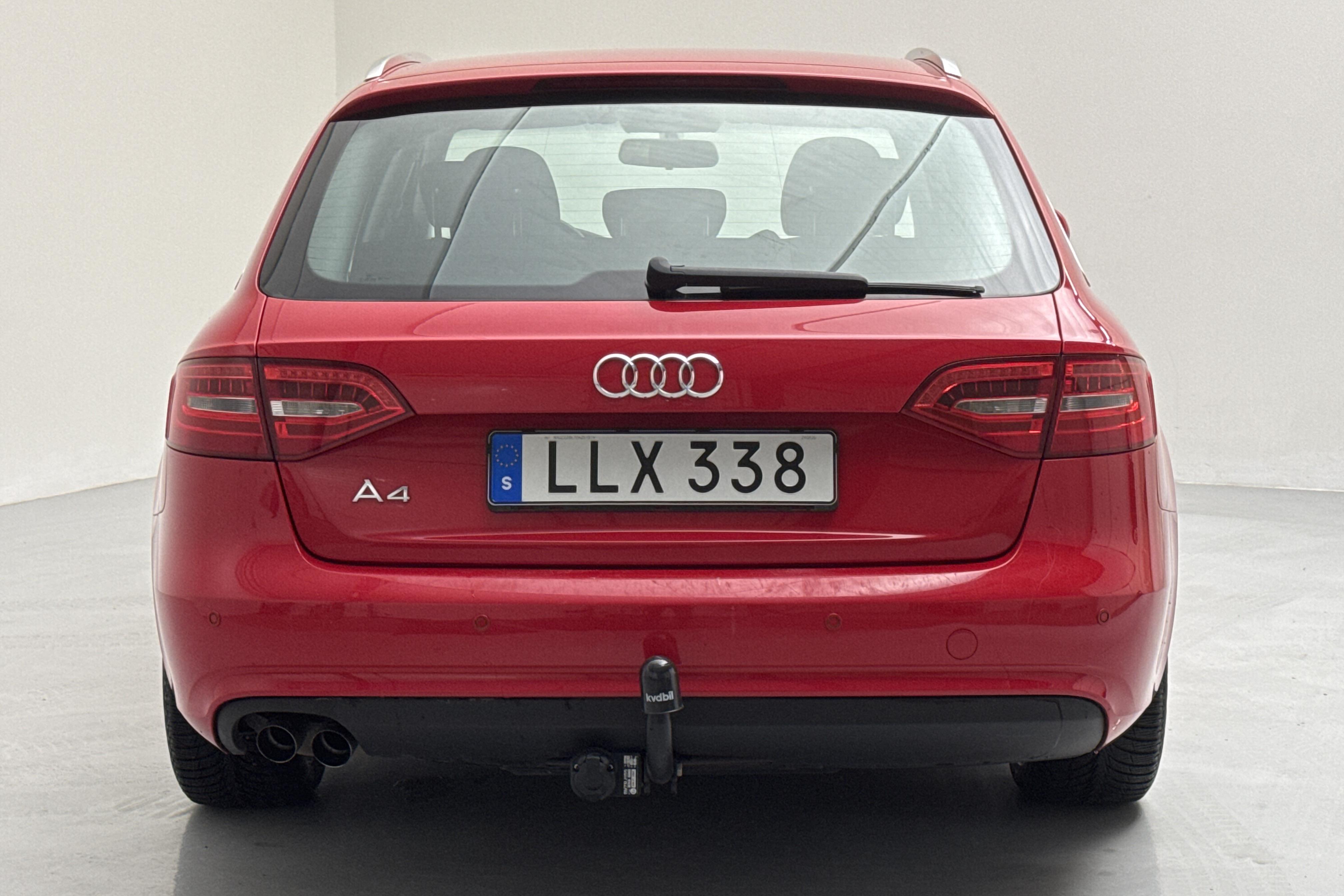 Audi A4 2.0 TDI Avant quattro (177hk) - 11 884 mil - Automat - röd - 2013