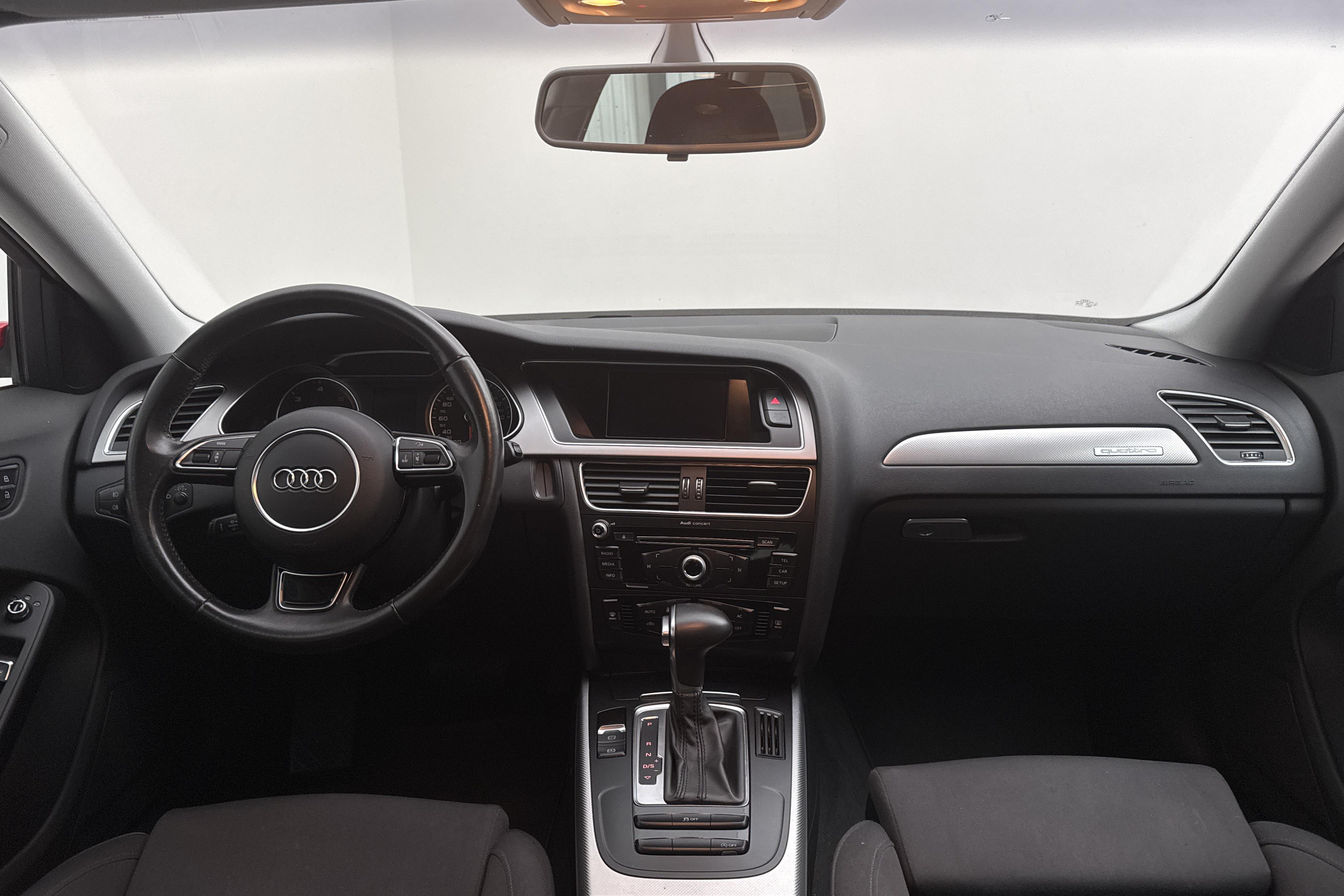 Audi A4 2.0 TDI Avant quattro (177hk) - 11 884 mil - Automat - röd - 2013