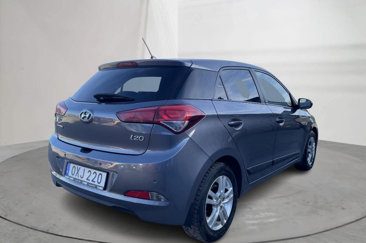 Hyundai i20 1.2 (84hk) - 8 974 mil - Manuell - Dark Grey - 2016