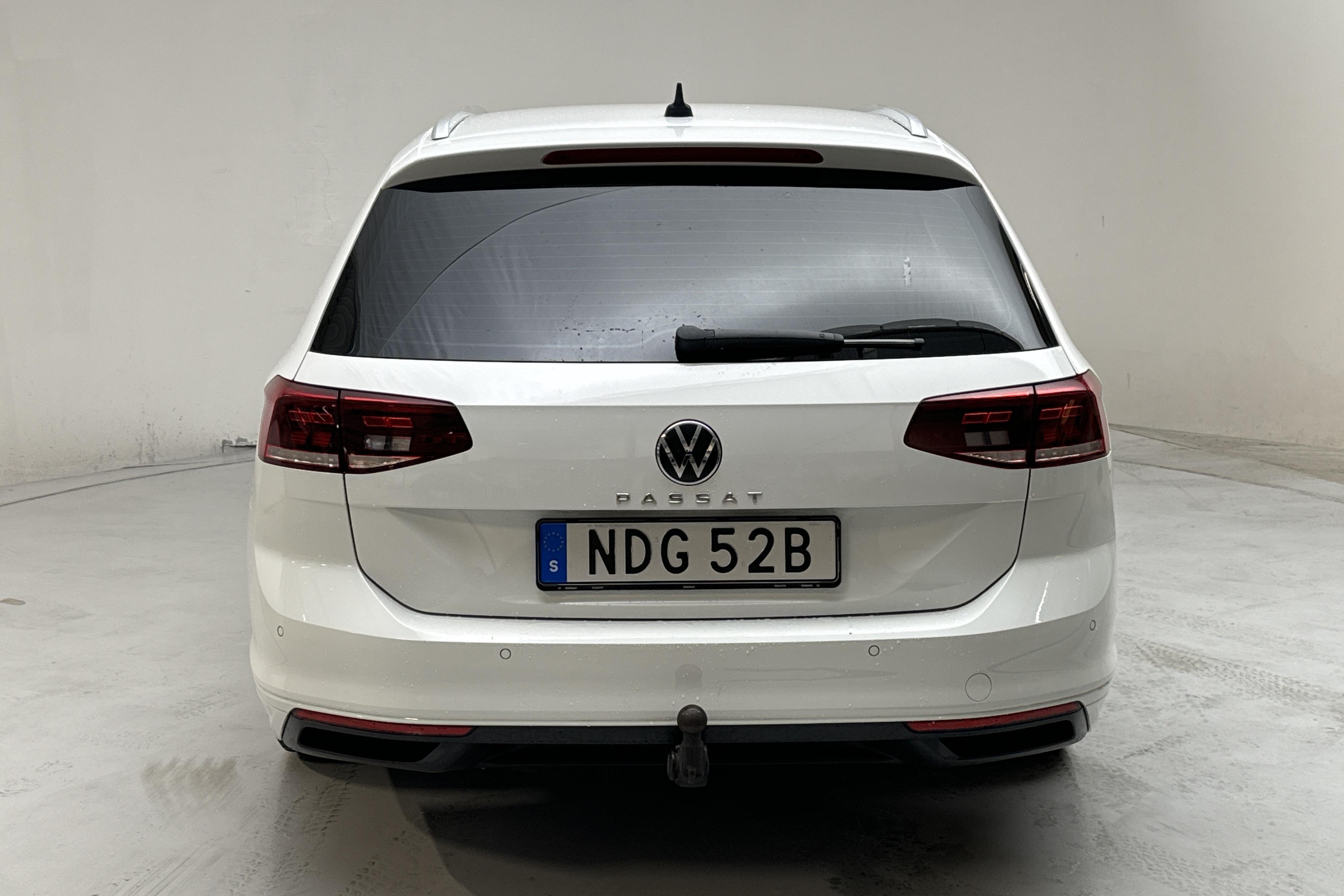 VW Passat 1.5 TSI Sportscombi (150hk) - 193 310 km - Automatic - white - 2021